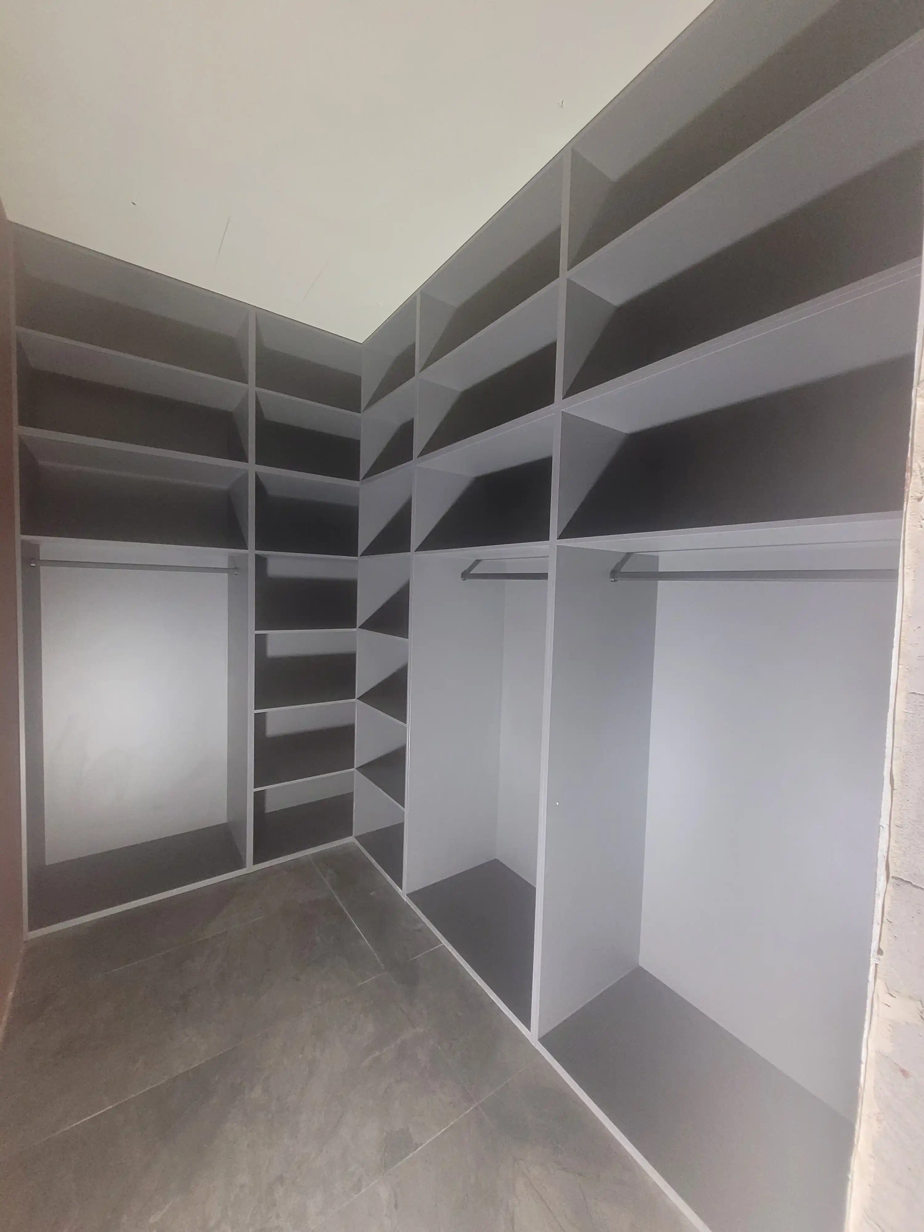 Обширный шкаф в Зеленогорске