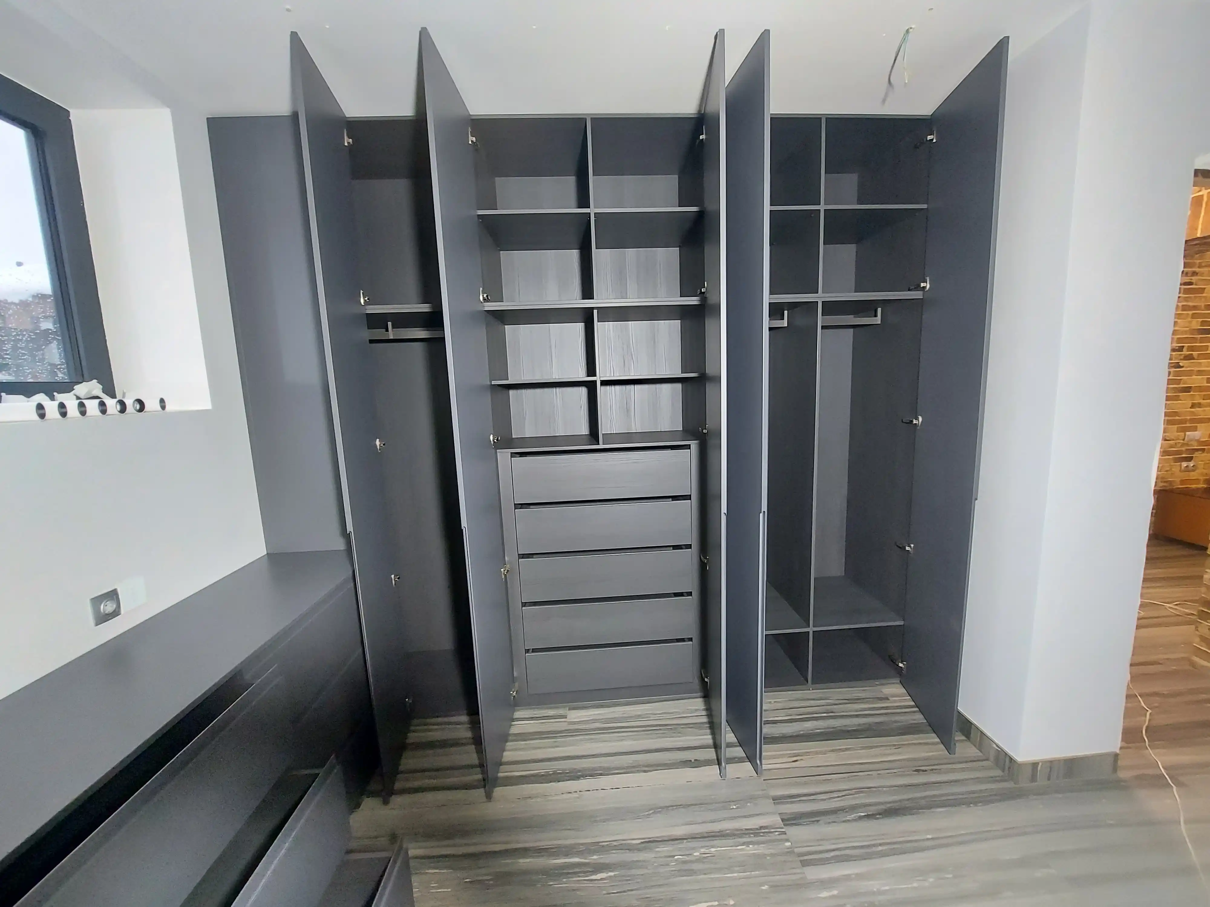 Великолепные , минималистичные гардеробы , город Зеленогорск