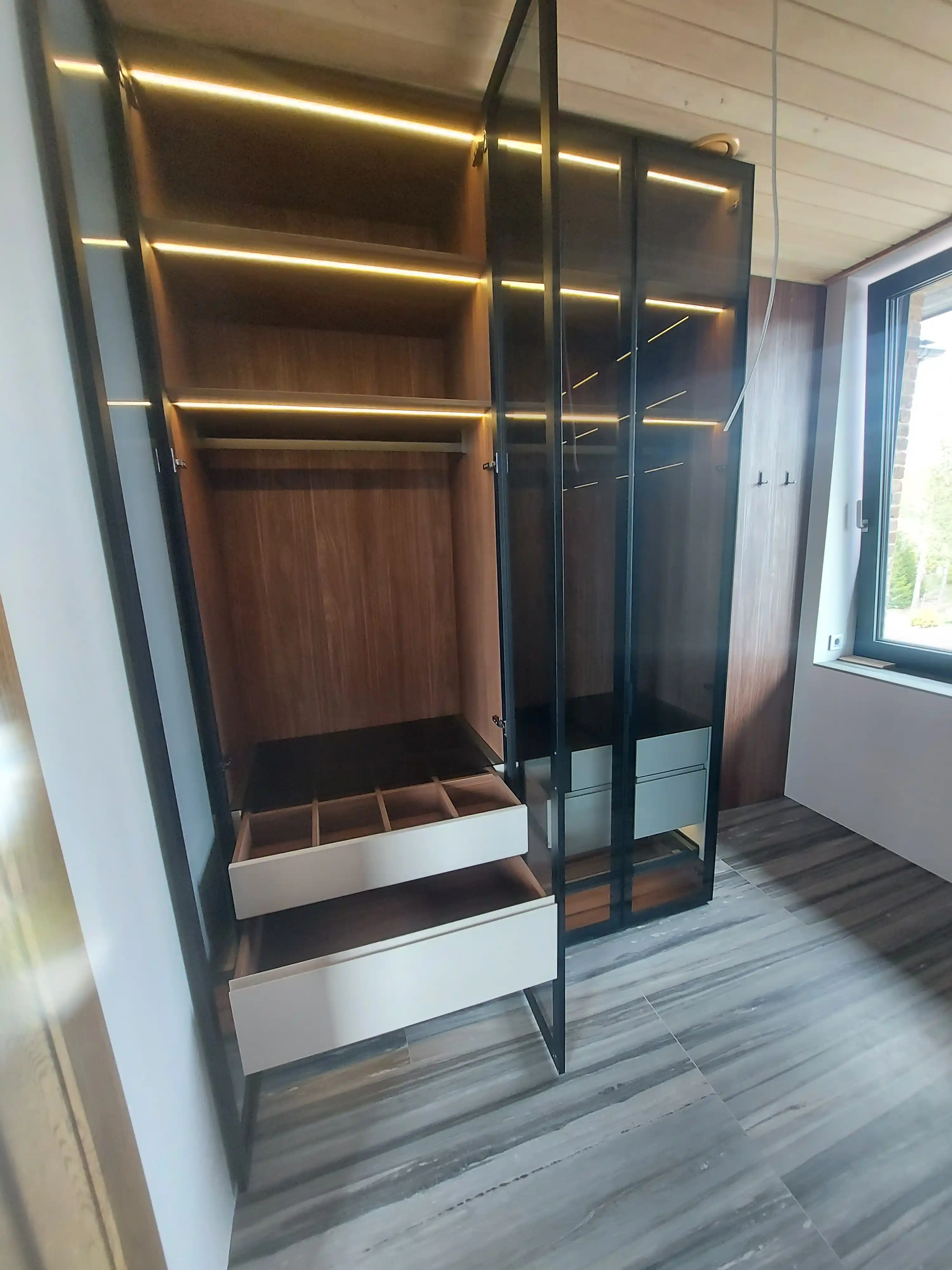 Великолепные , минималистичные гардеробы , город Зеленогорск