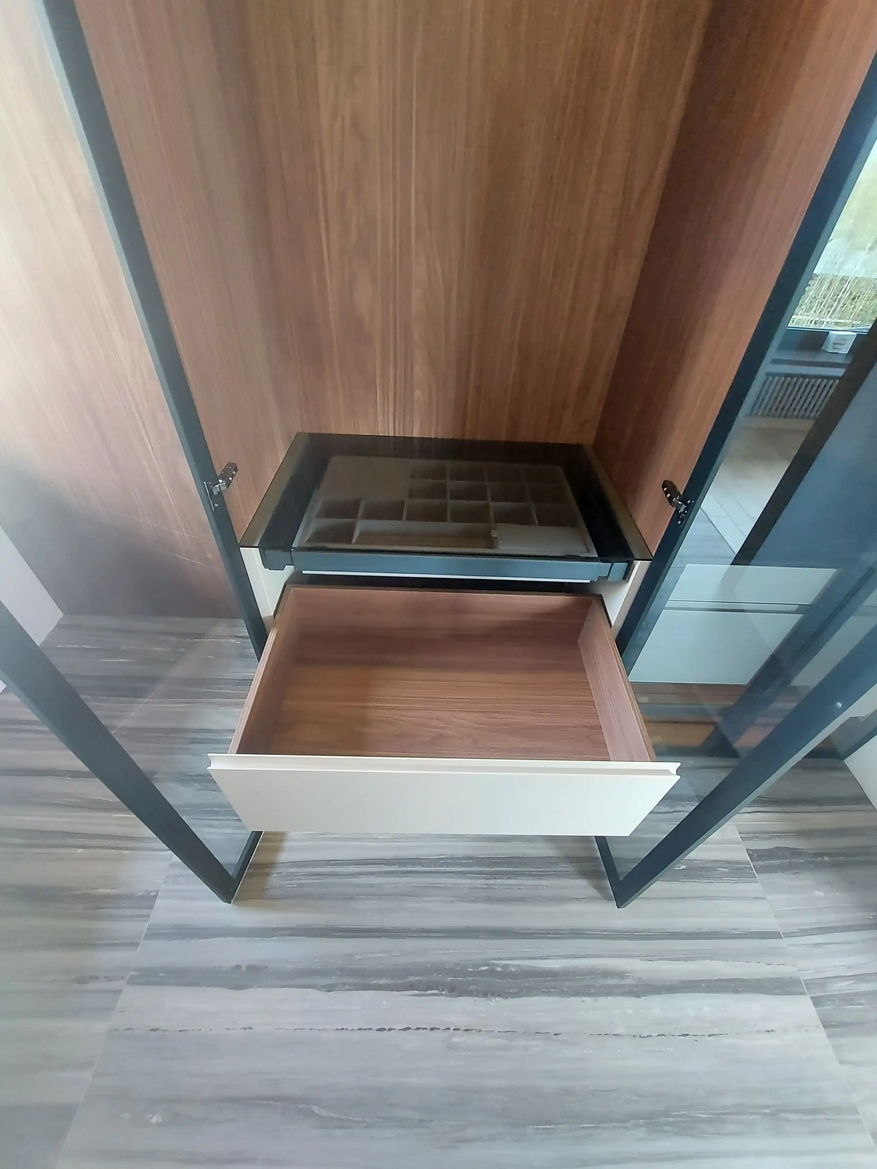 Великолепные , минималистичные гардеробы , город Зеленогорск