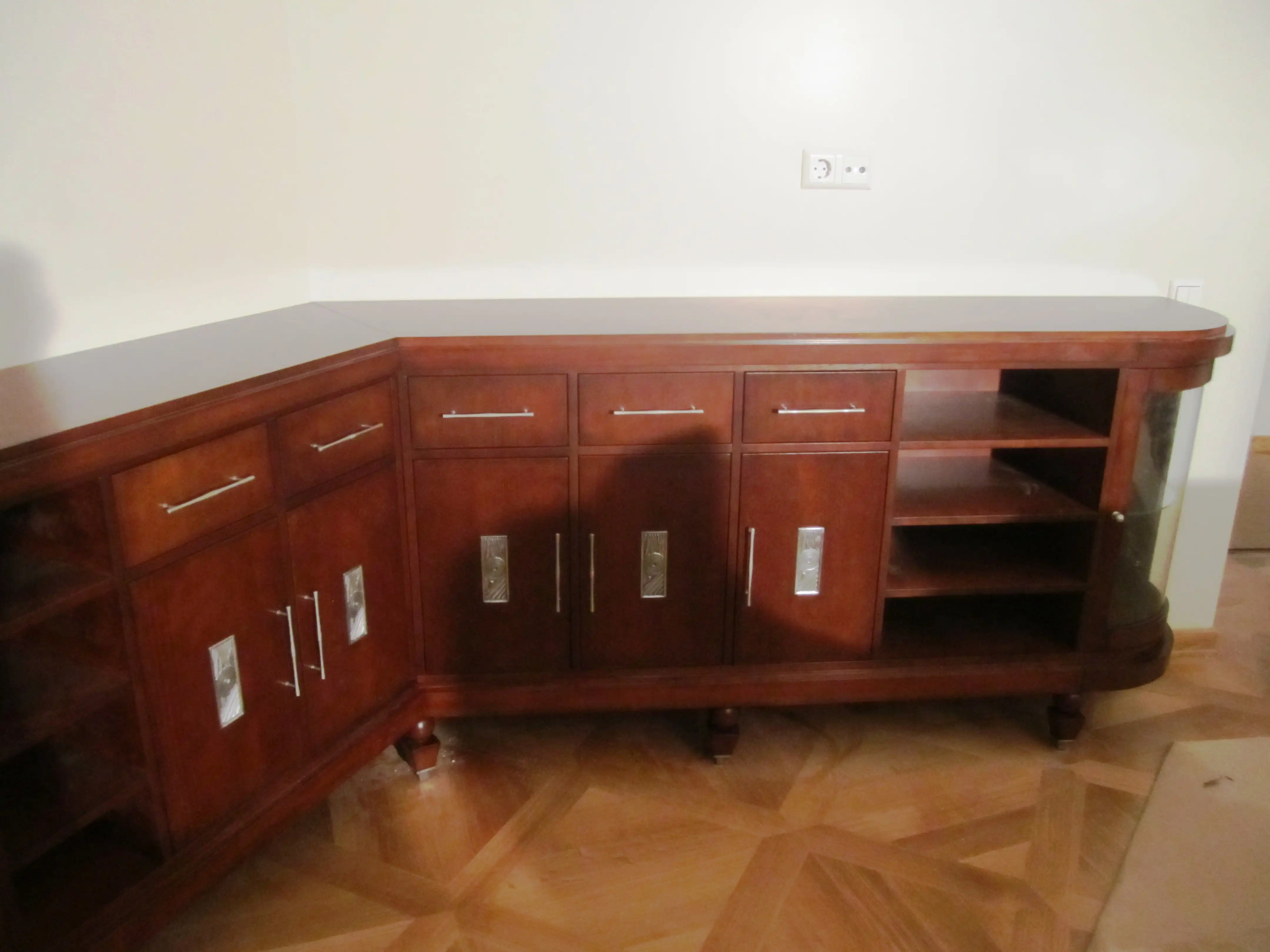 Мебель дома в Москве