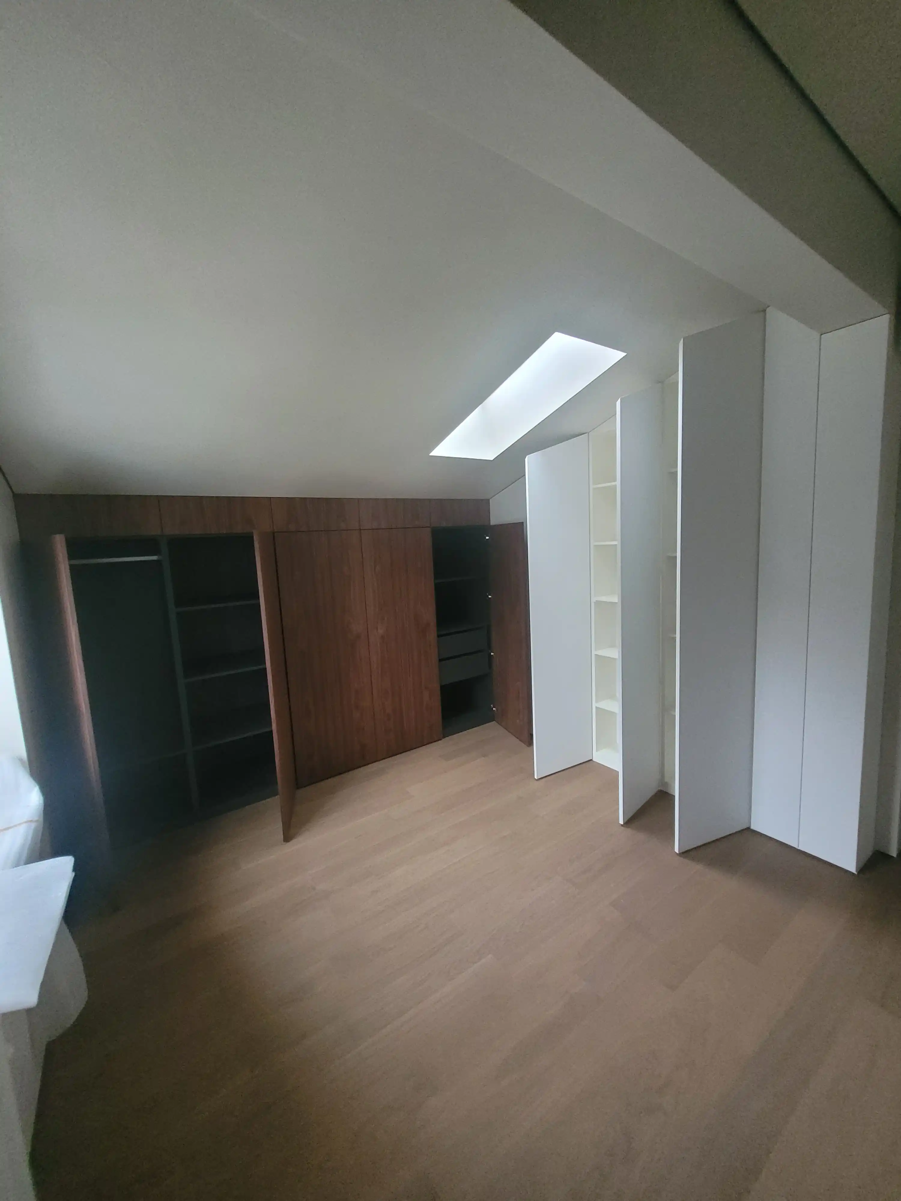 Притязательные обширные виды интерьера на объекте в Москве