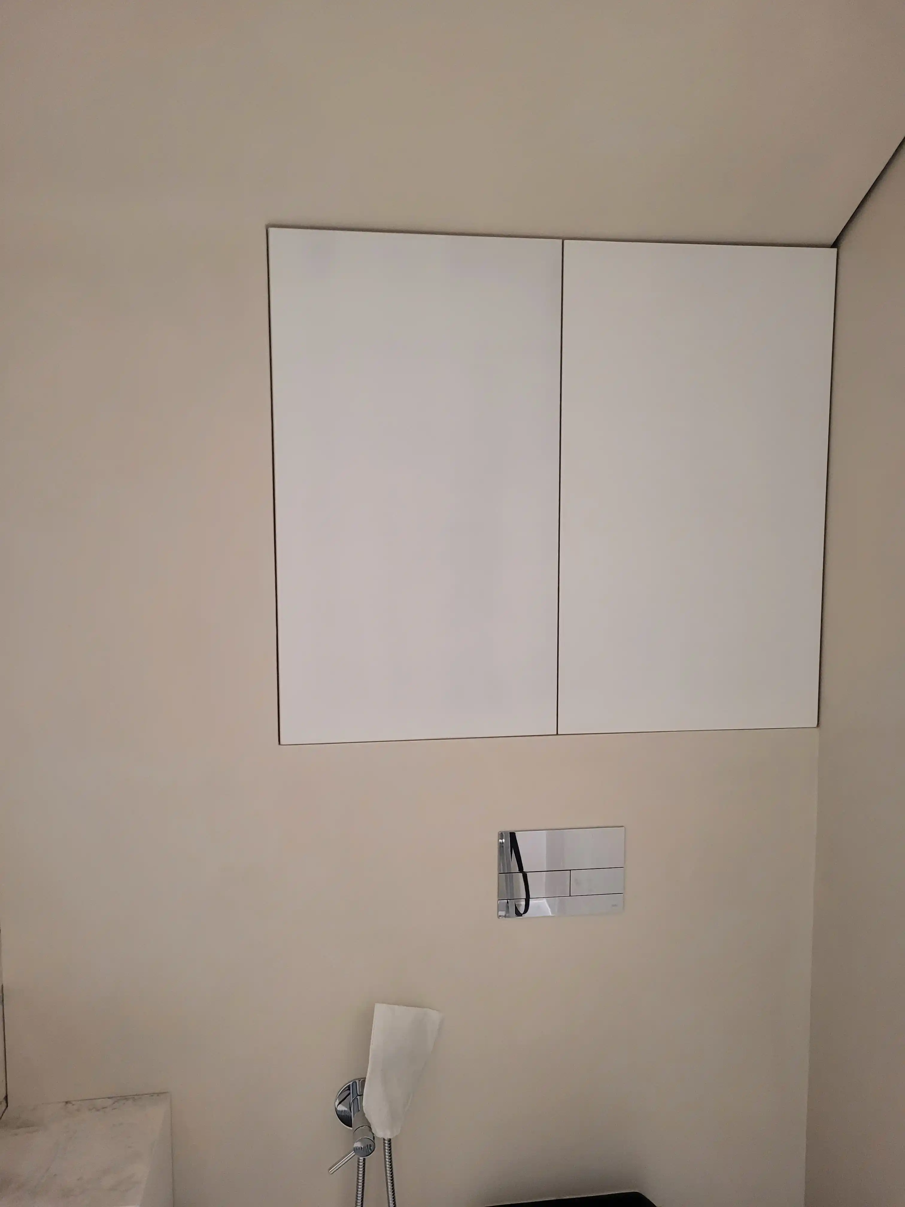 Притязательные обширные виды интерьера на объекте в Москве