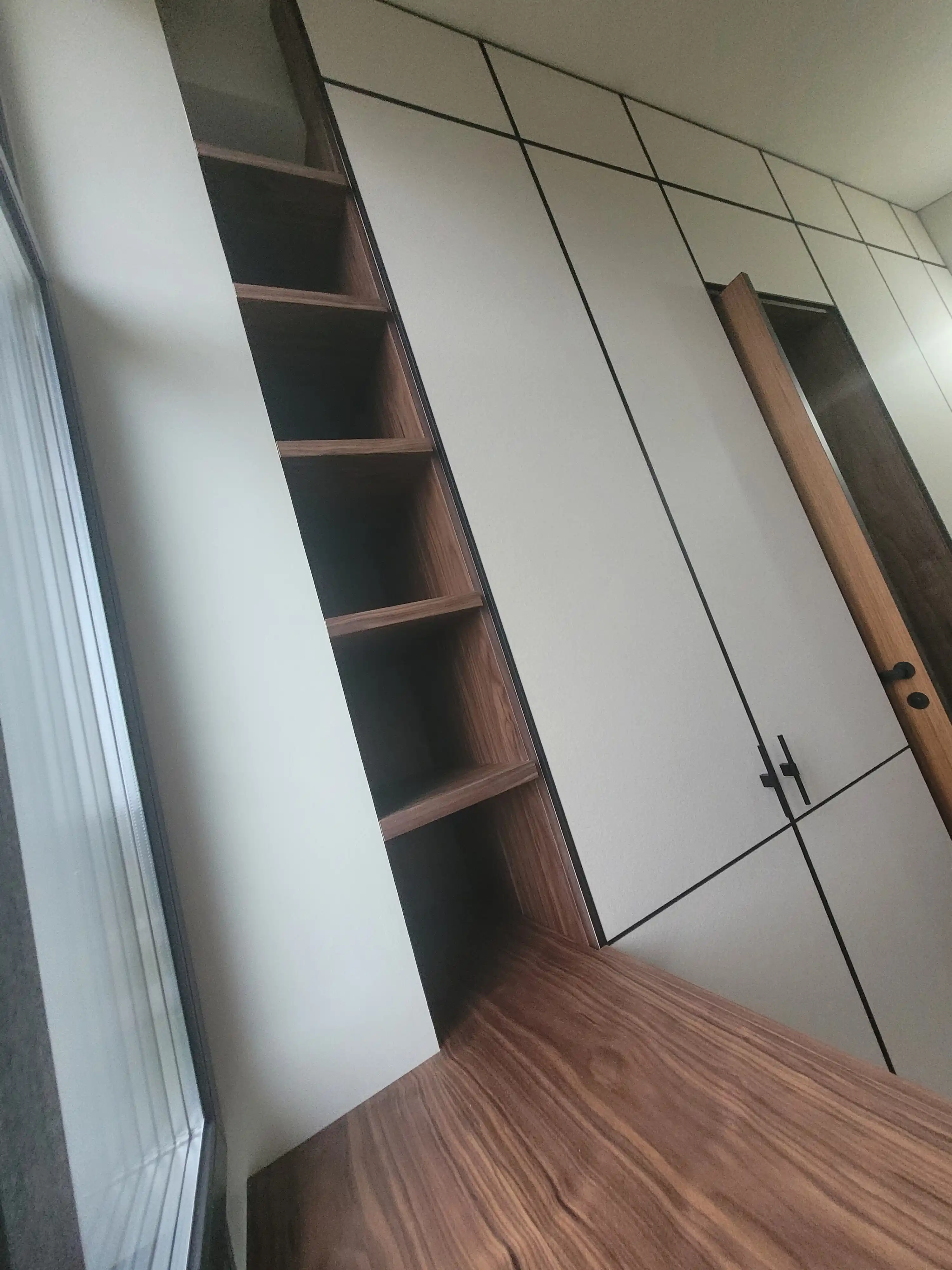 Притязательные обширные виды интерьера на объекте в Москве