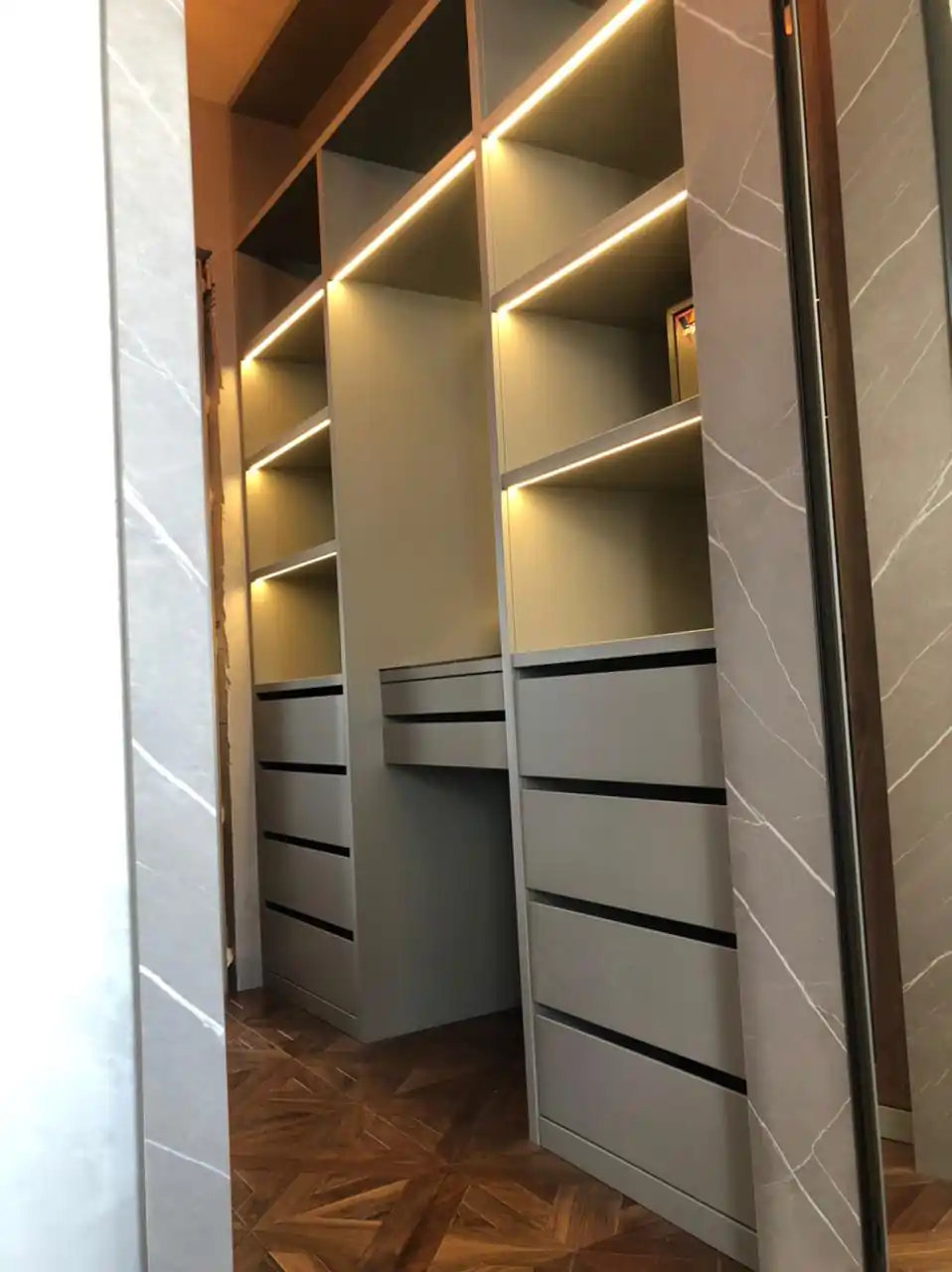 Мебель квартиры на болотной