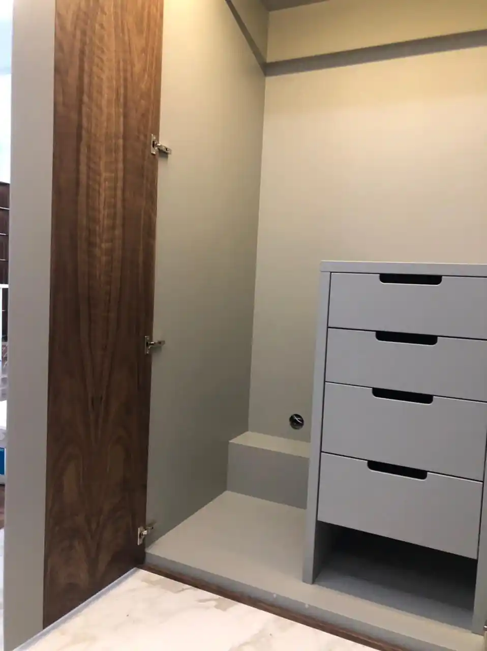 Мебель квартиры на болотной