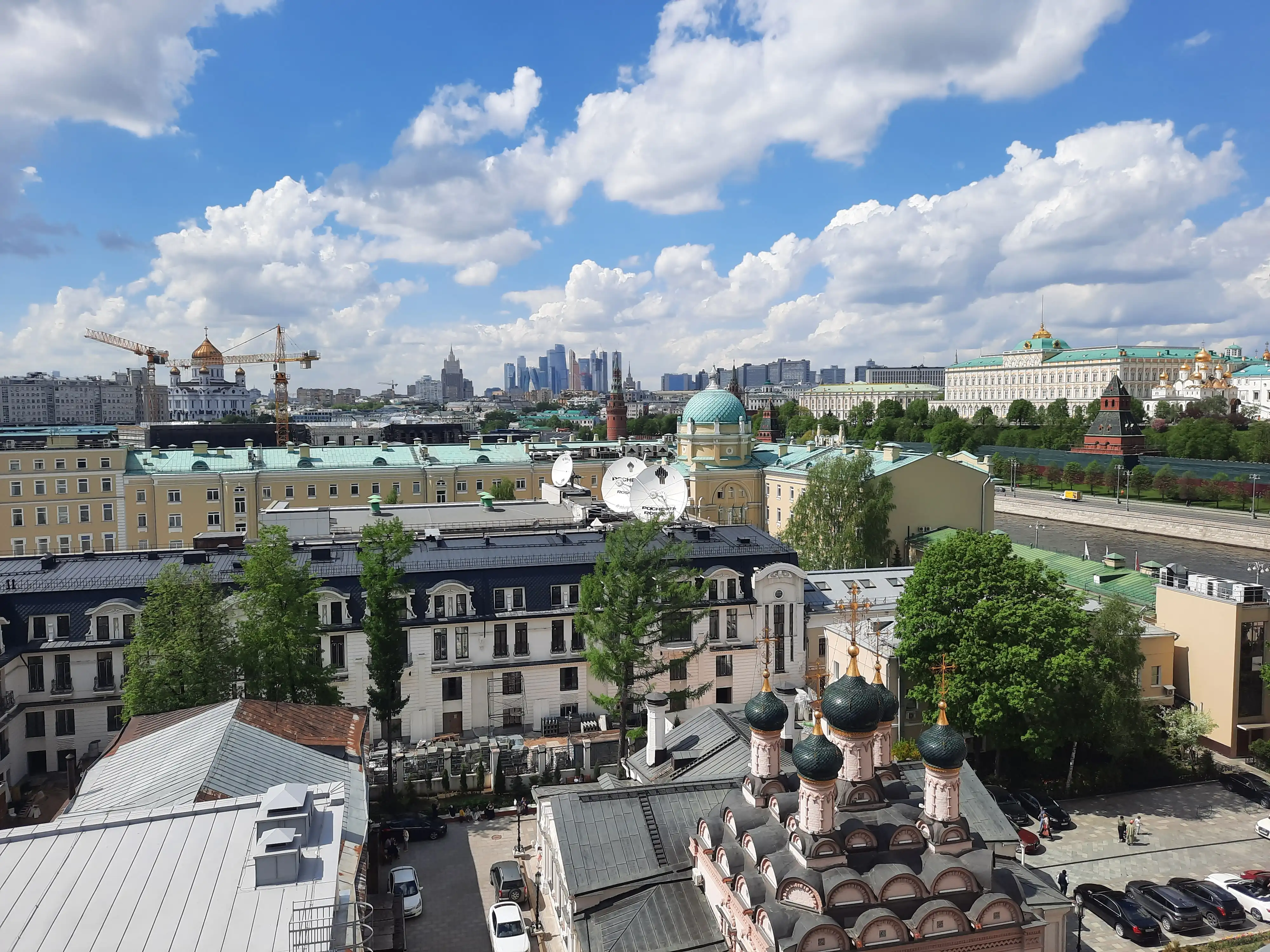 Мебель квартиры на болотной