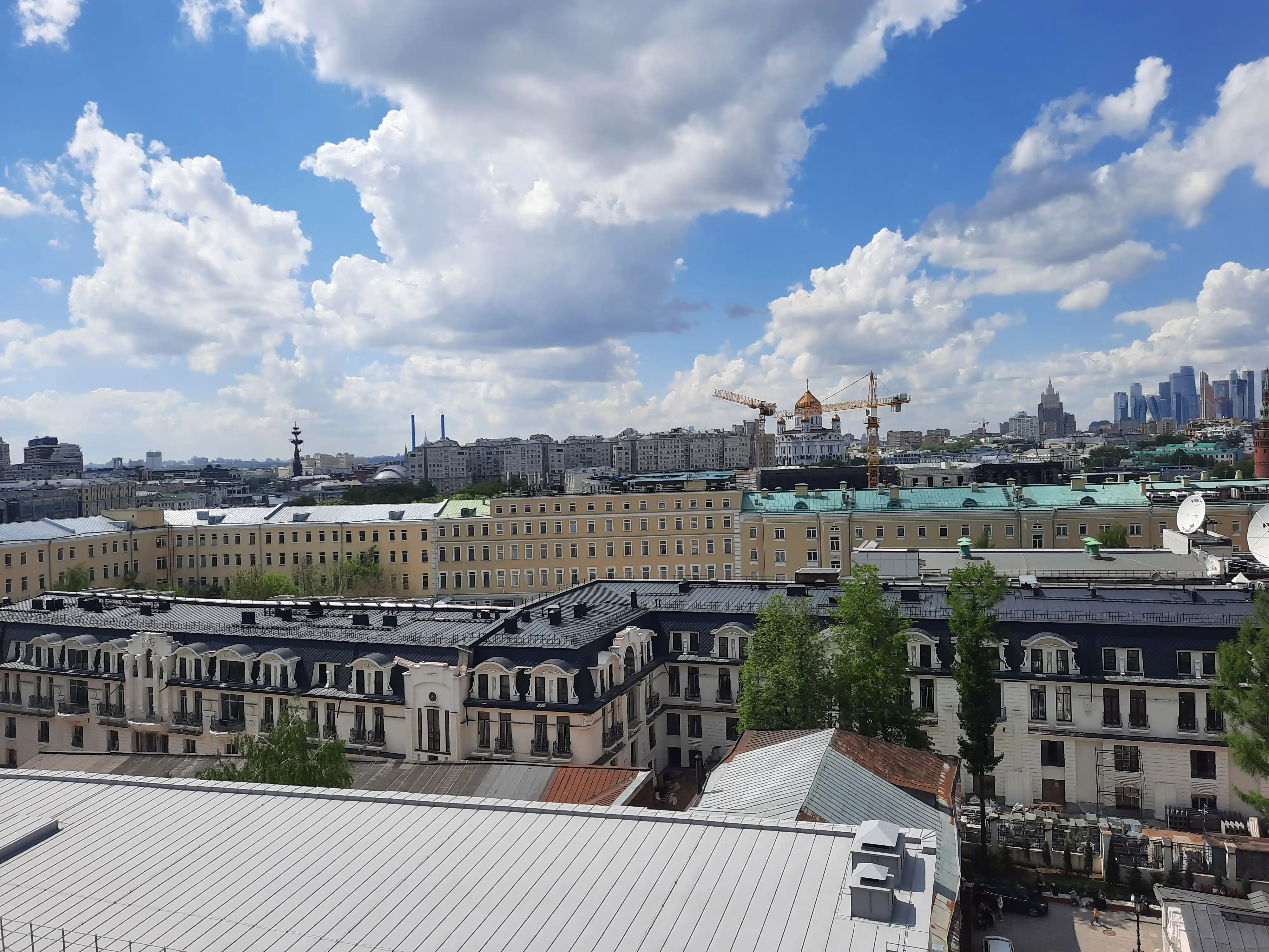 Мебель квартиры на болотной