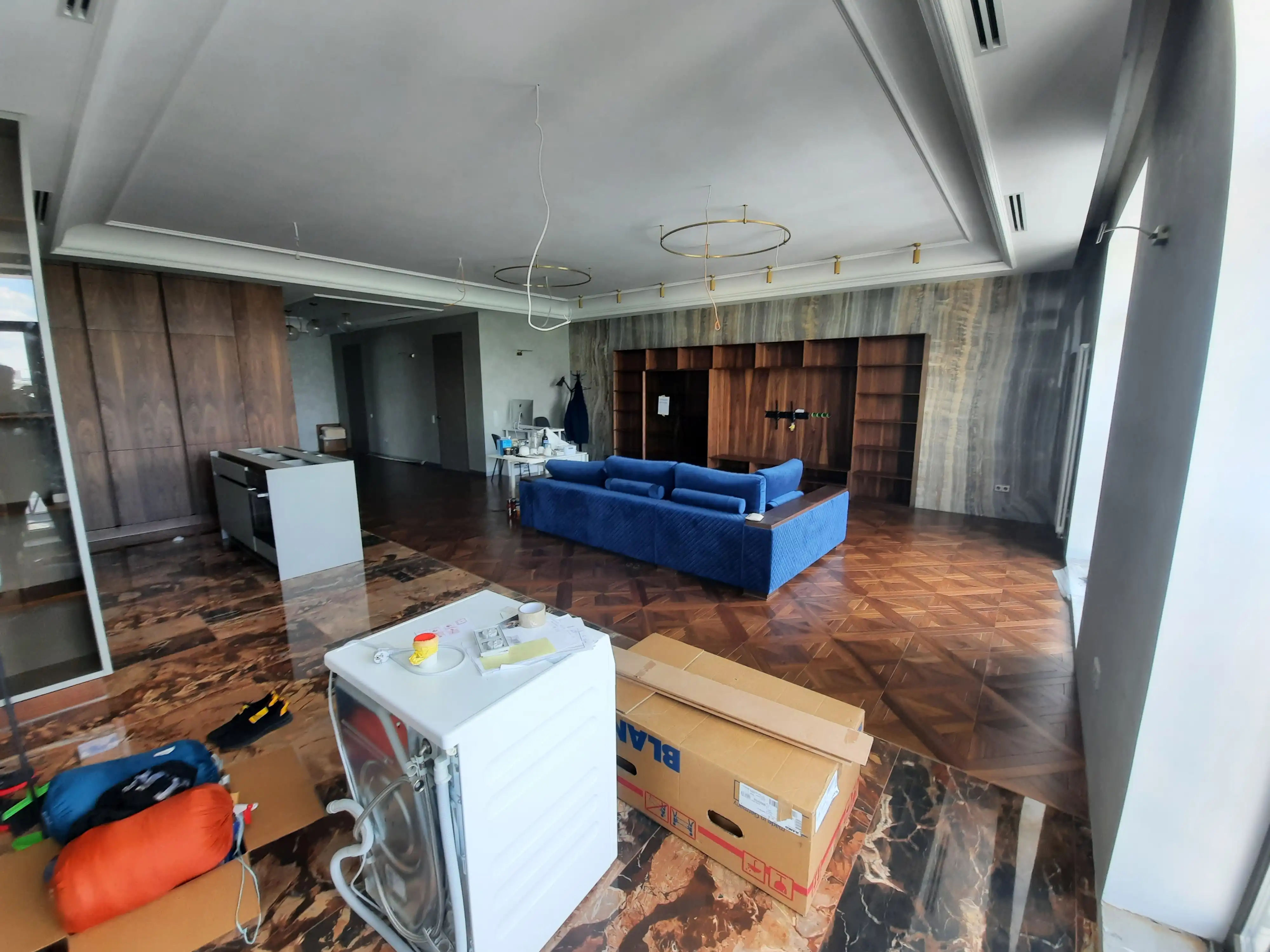 Мебель квартиры на болотной