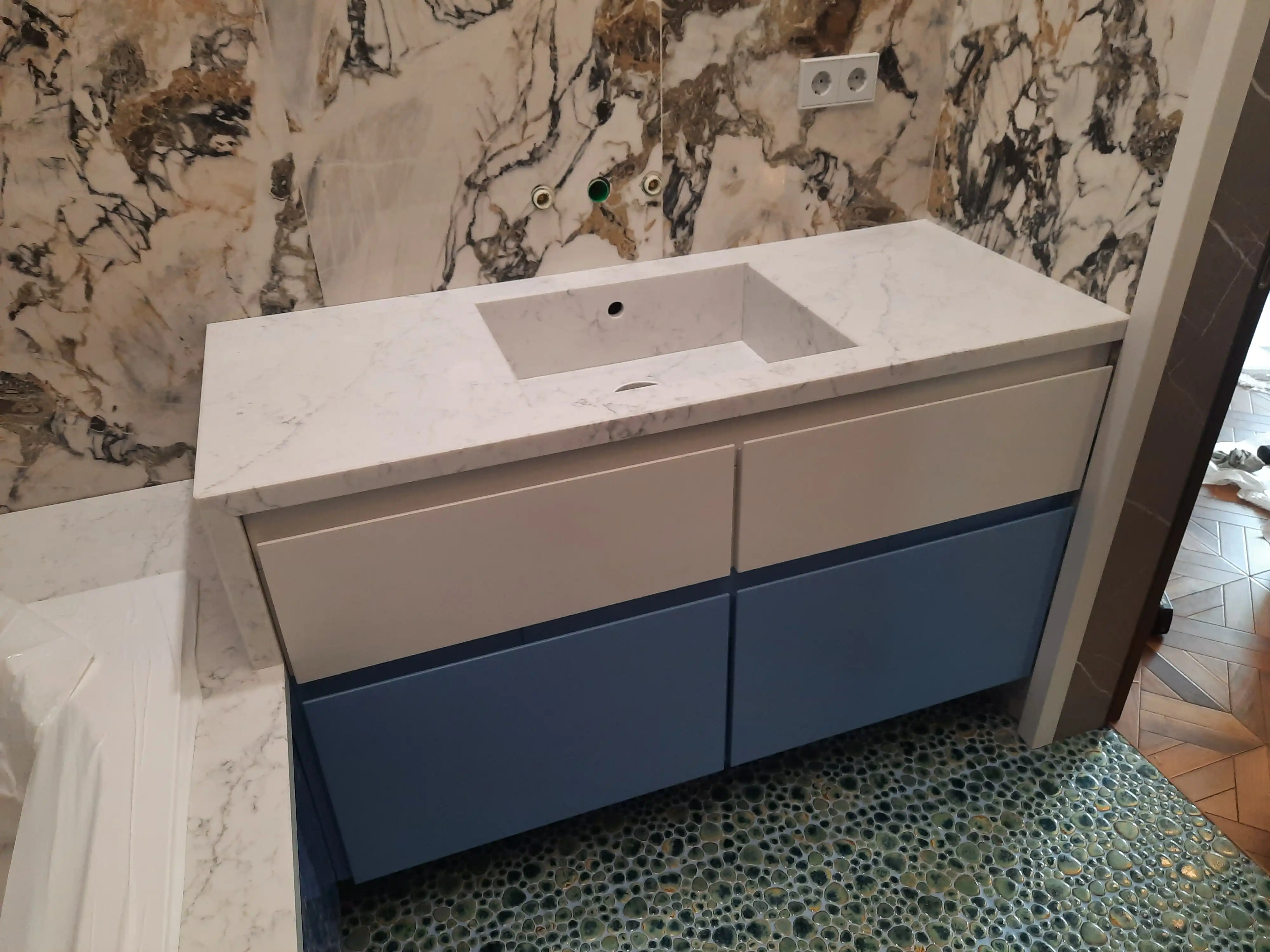 Мебель квартиры на болотной