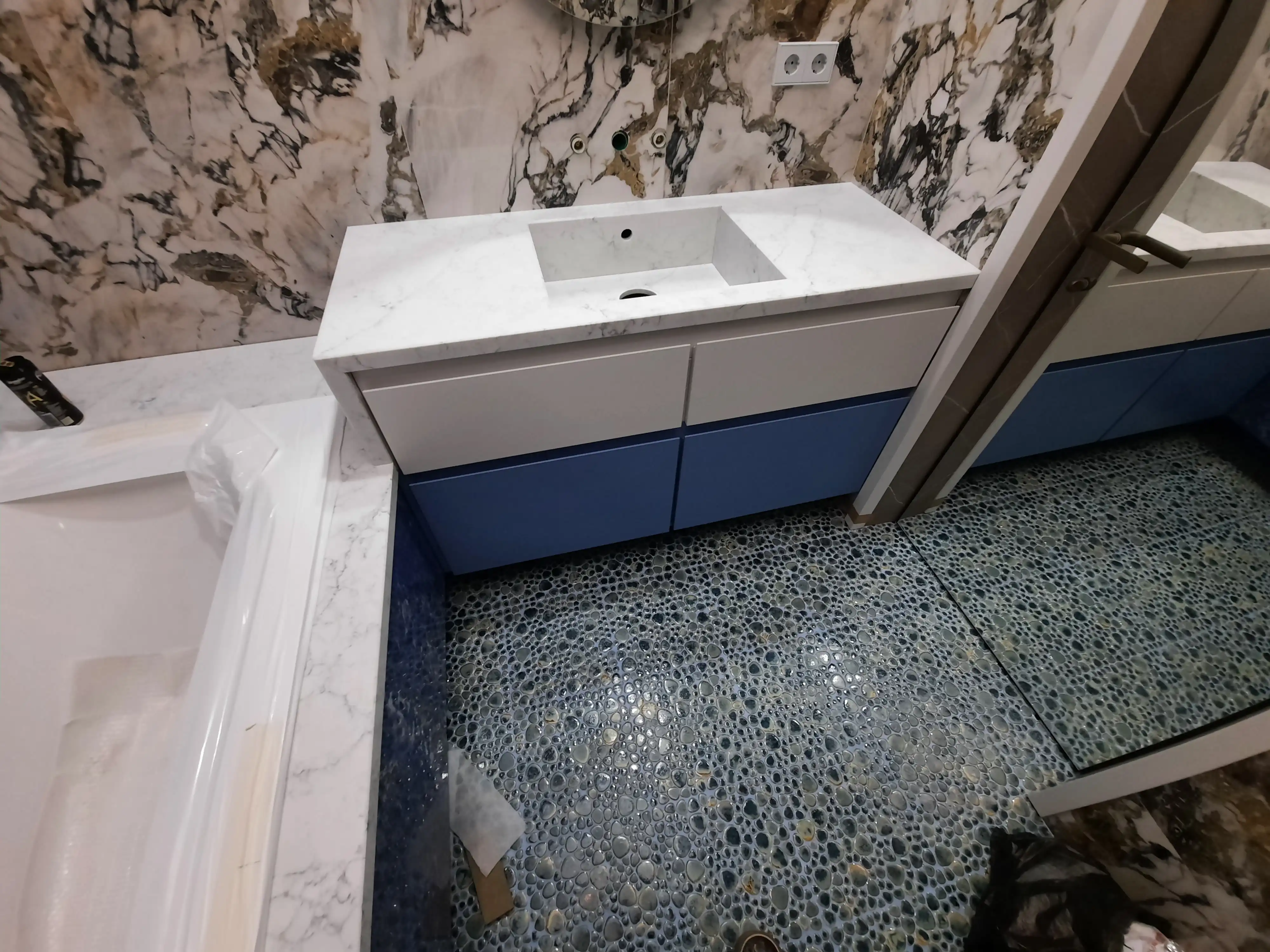 Мебель квартиры на болотной