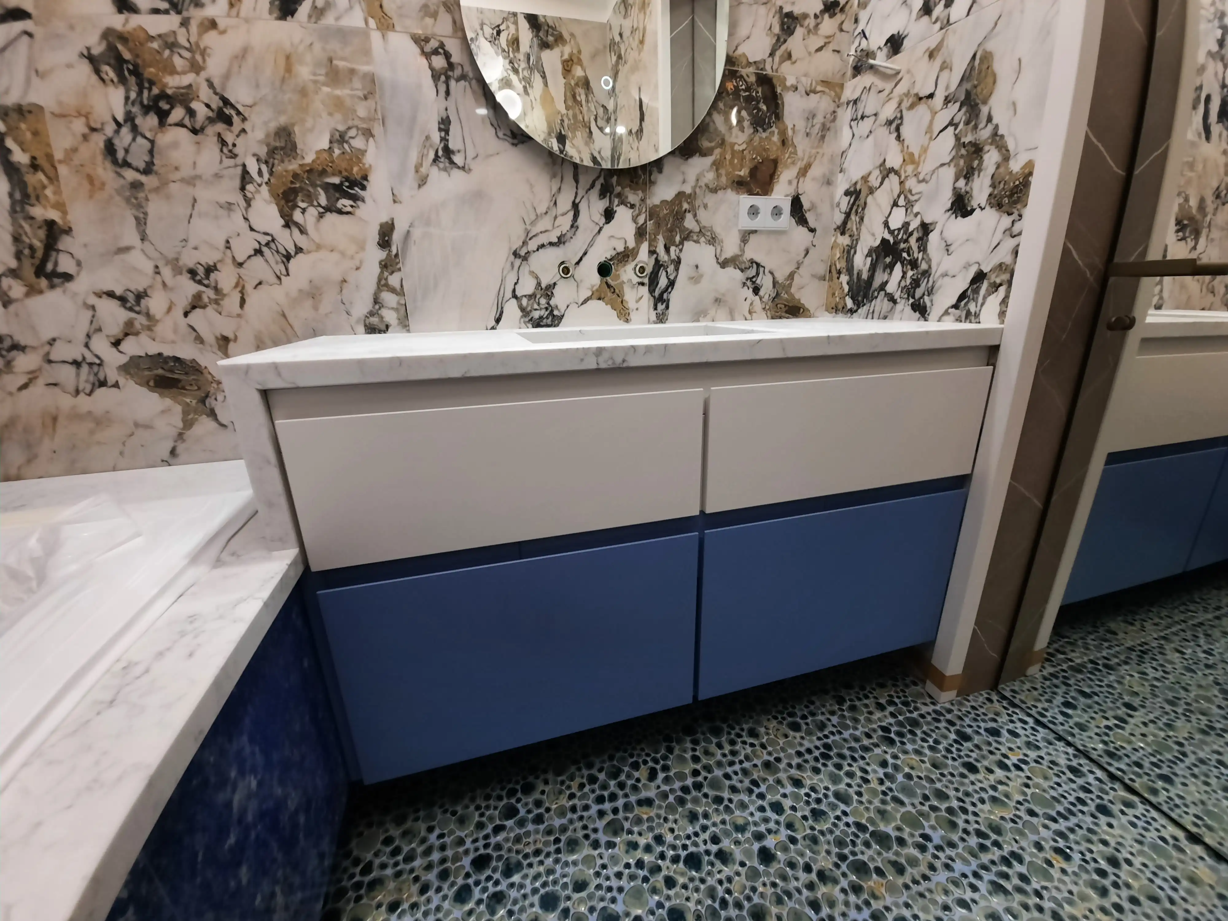 Мебель квартиры на болотной