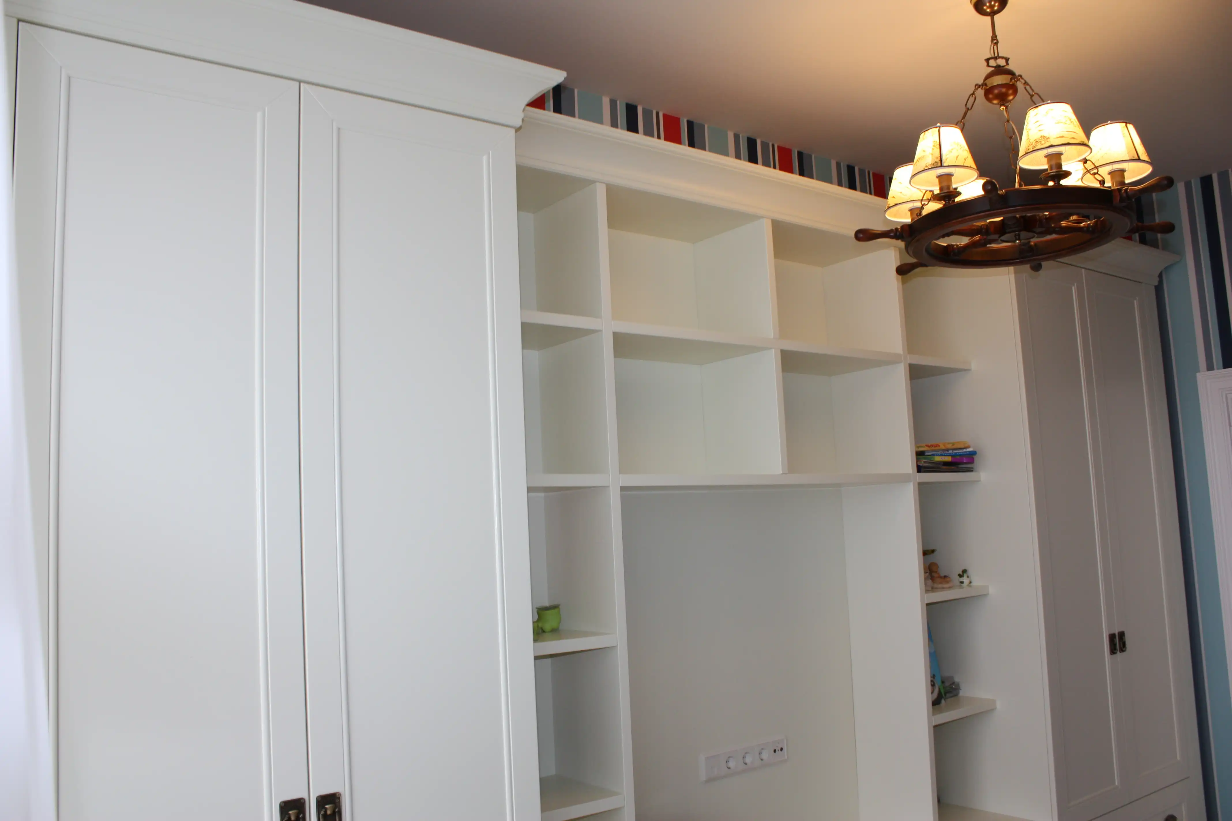 Впечатляющий дизайн мебели в морской стилистике