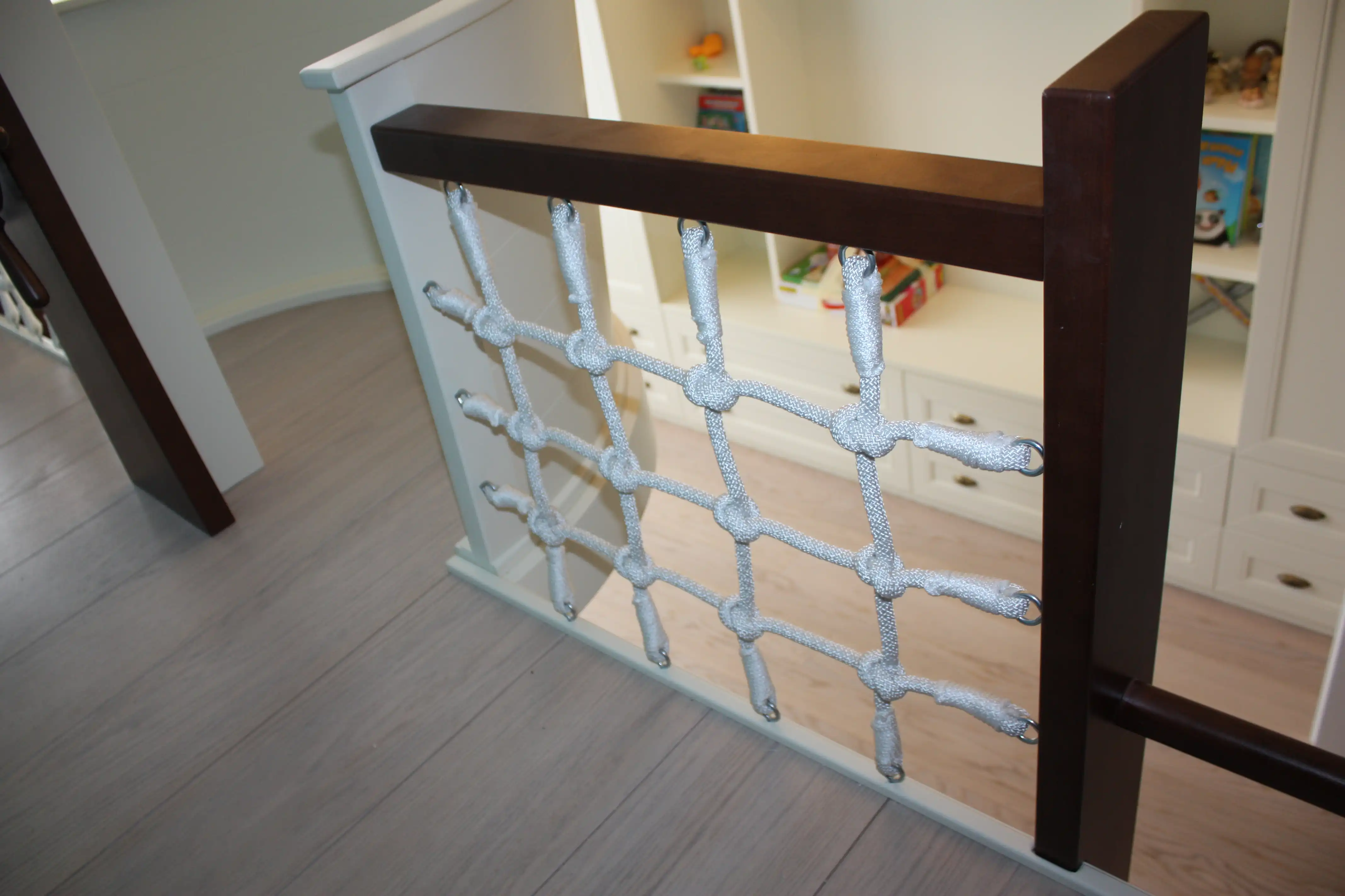 Впечатляющий дизайн мебели в морской стилистике