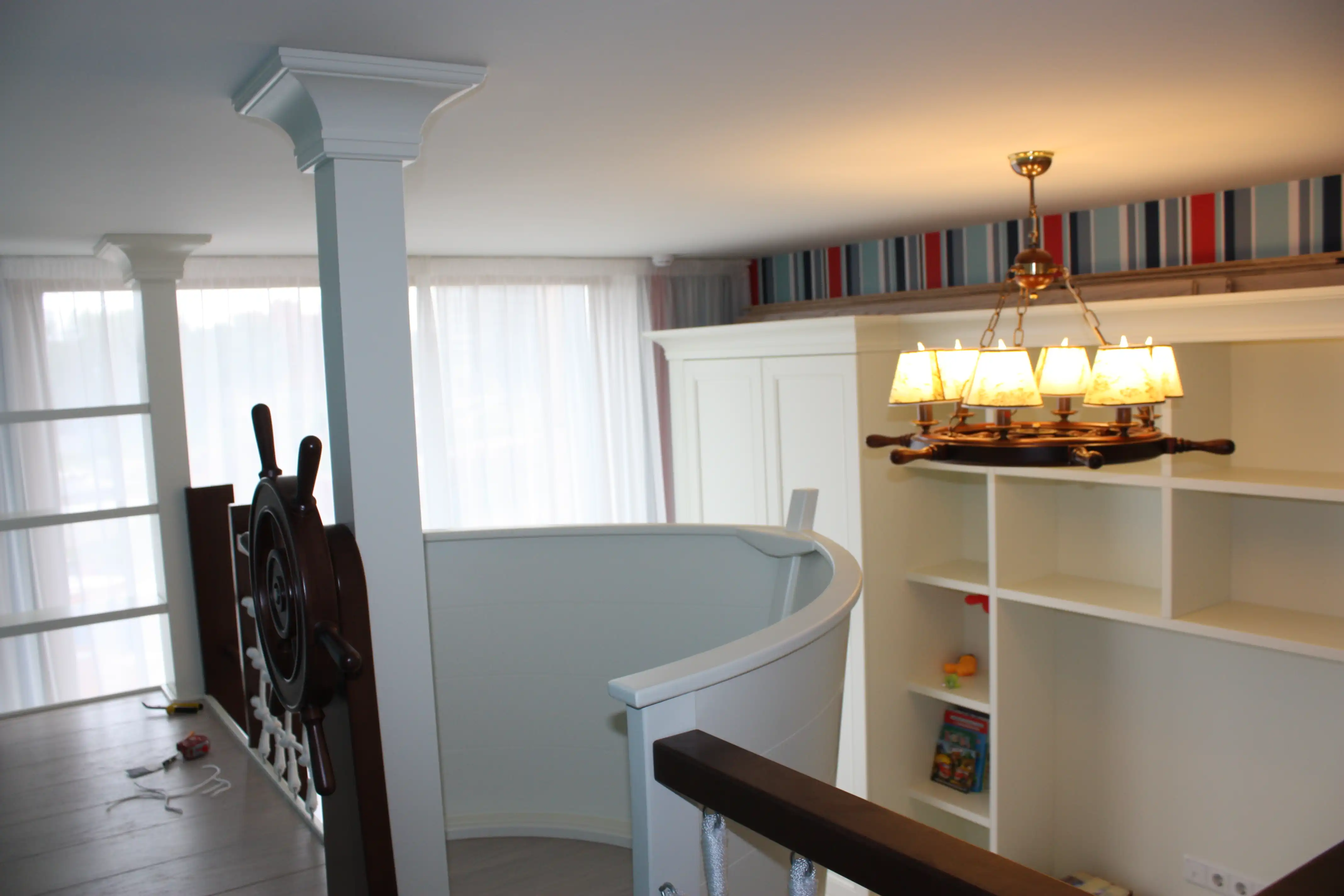 Впечатляющий дизайн мебели в морской стилистике