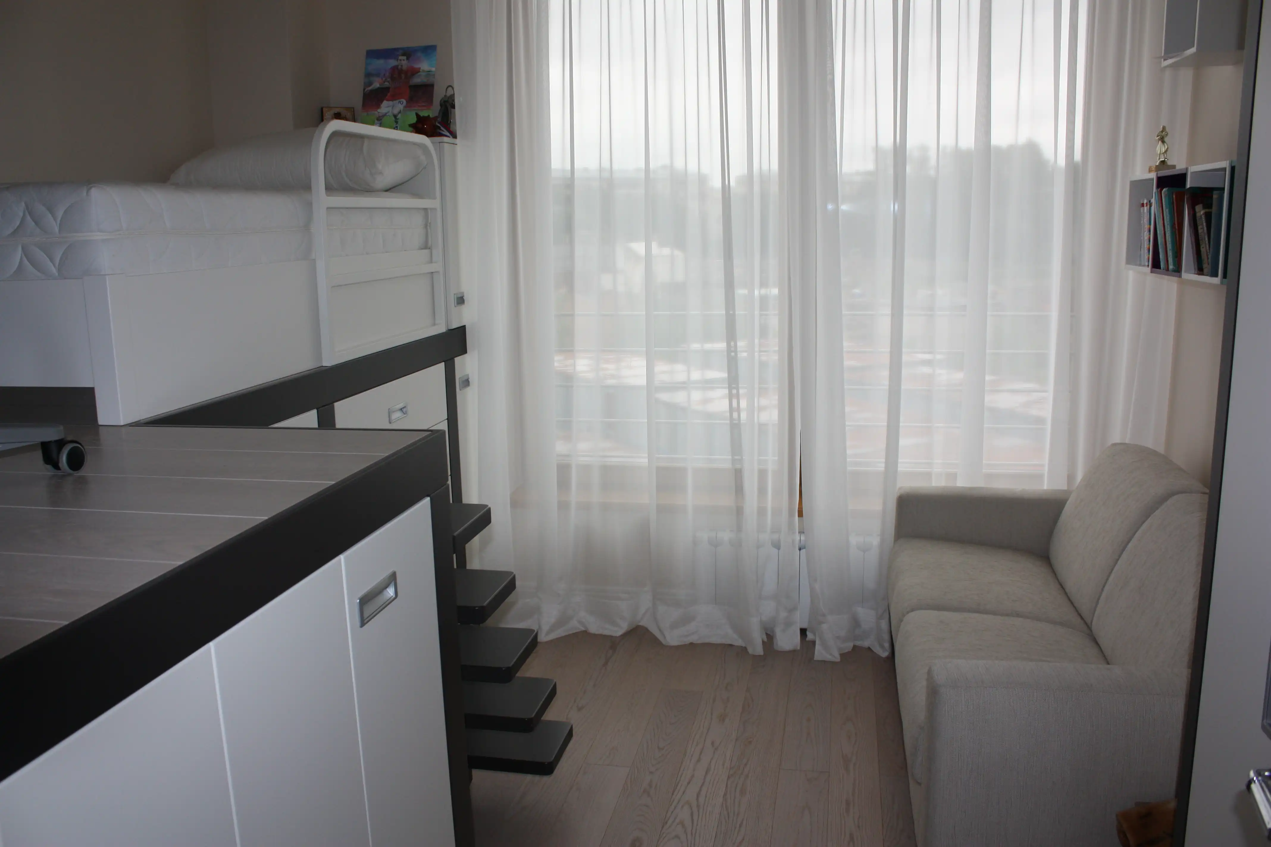 Впечатляющий дизайн мебели в морской стилистике