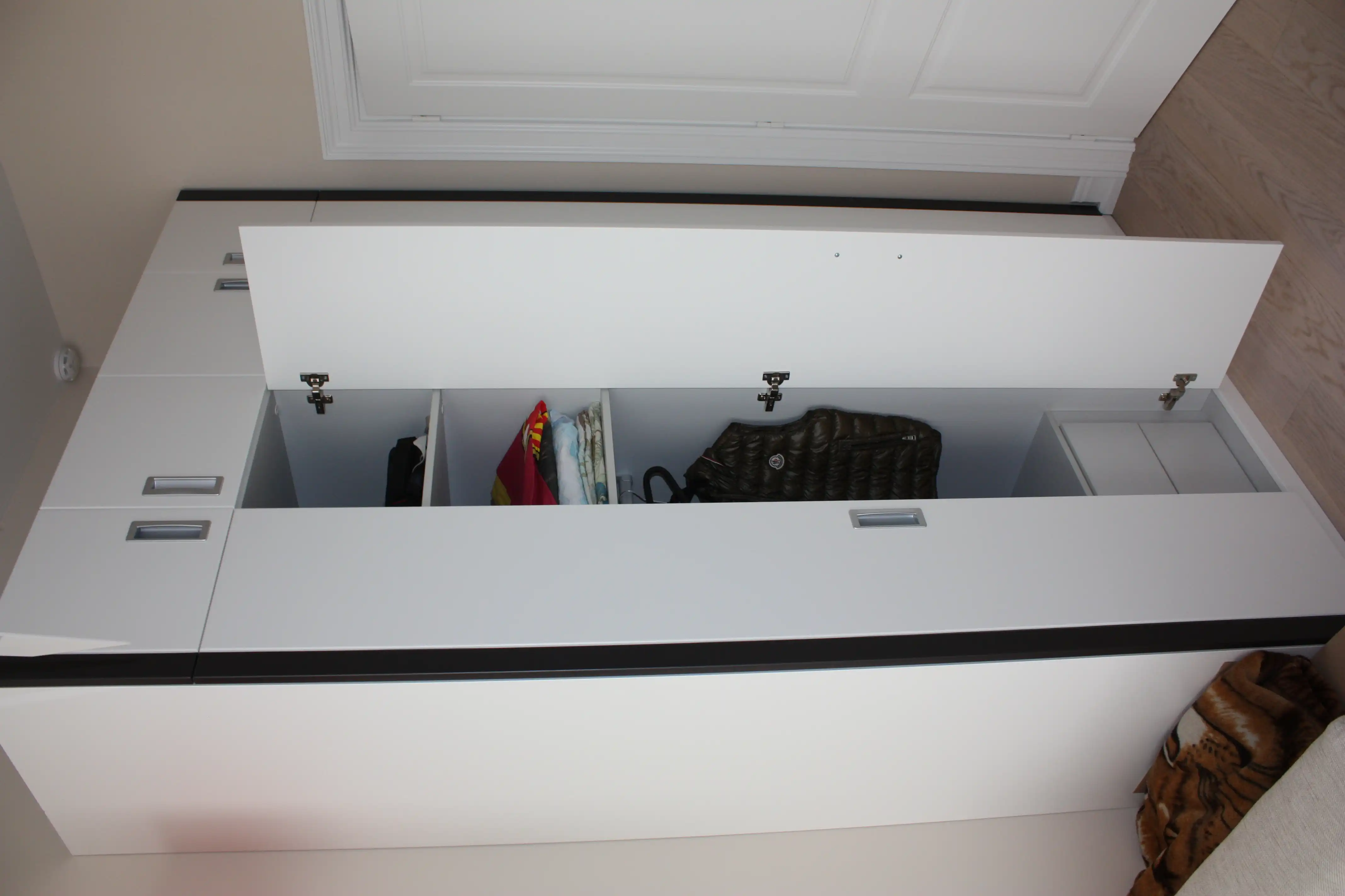 Впечатляющий дизайн мебели в морской стилистике