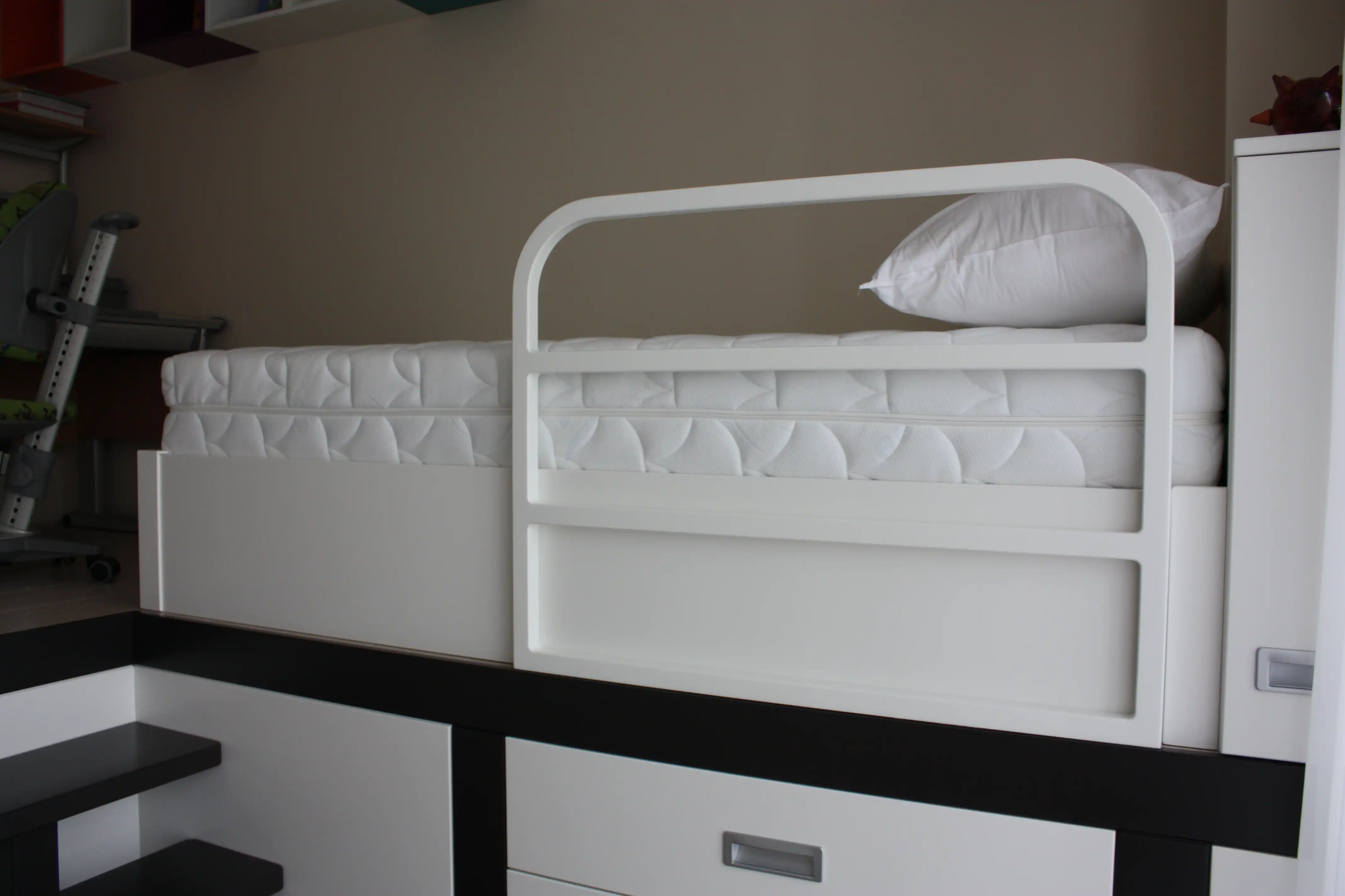 Впечатляющий дизайн мебели в морской стилистике