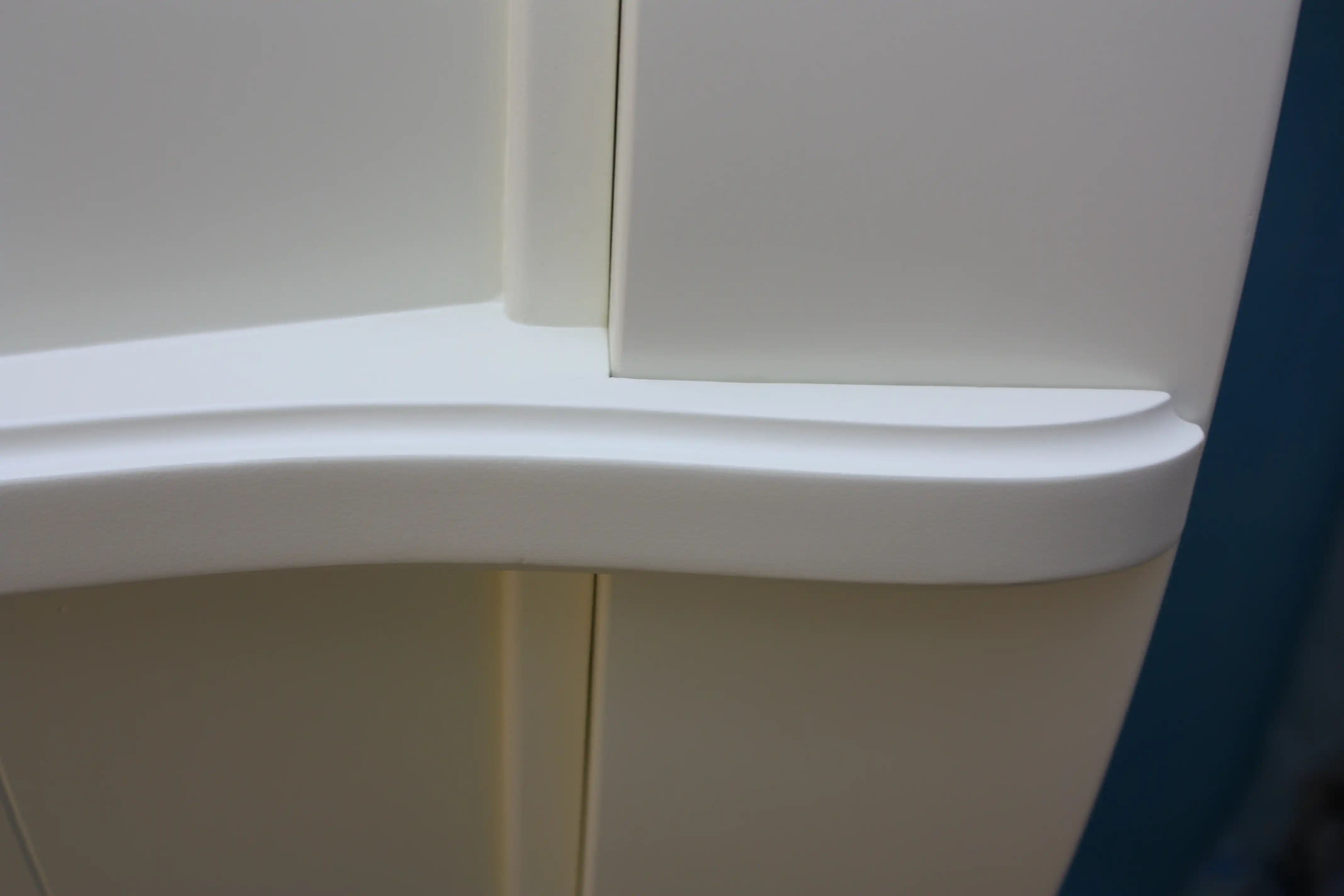 Впечатляющий дизайн мебели в морской стилистике