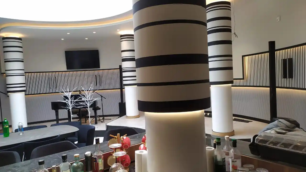 Выразительные виды интерьера в стиле неоклассицизма