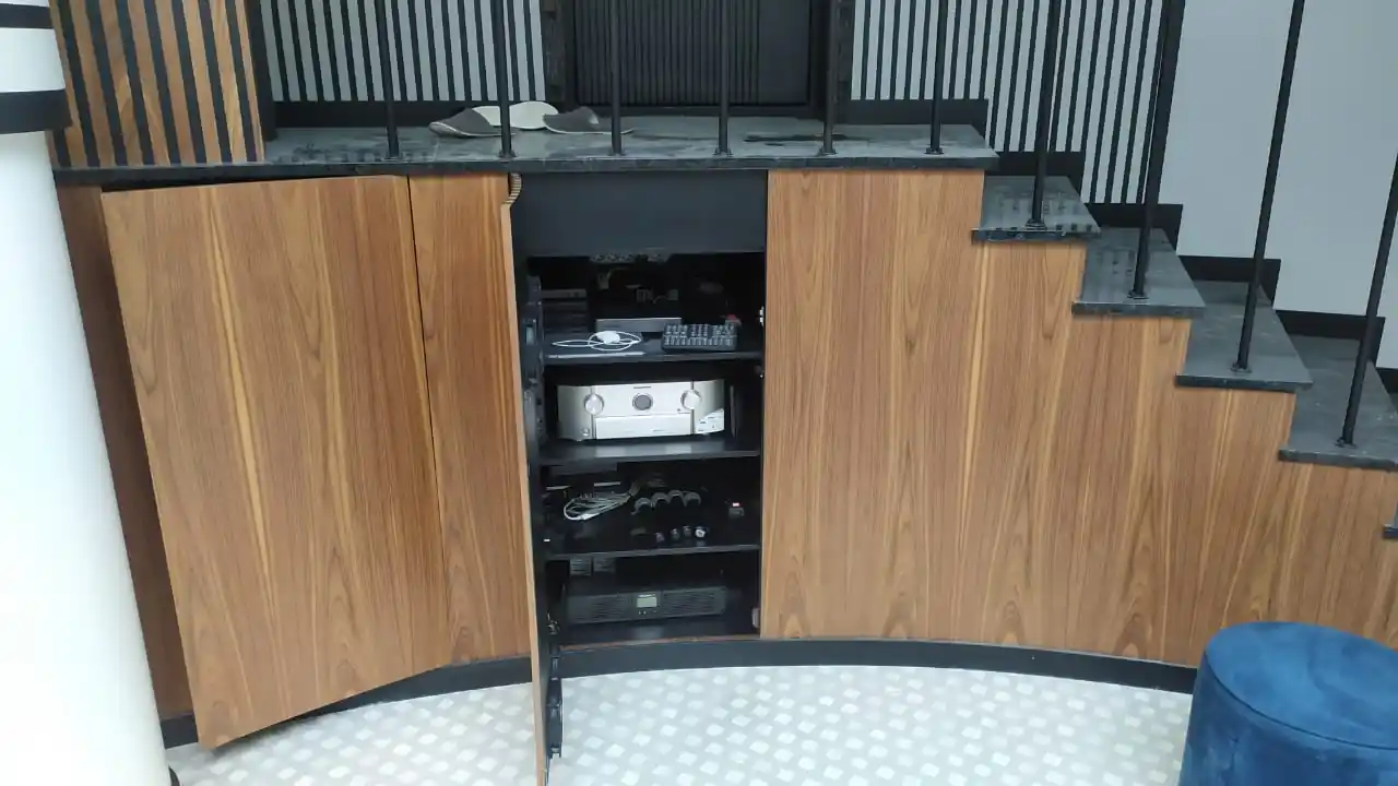 Выразительные виды интерьера в стиле неоклассицизма