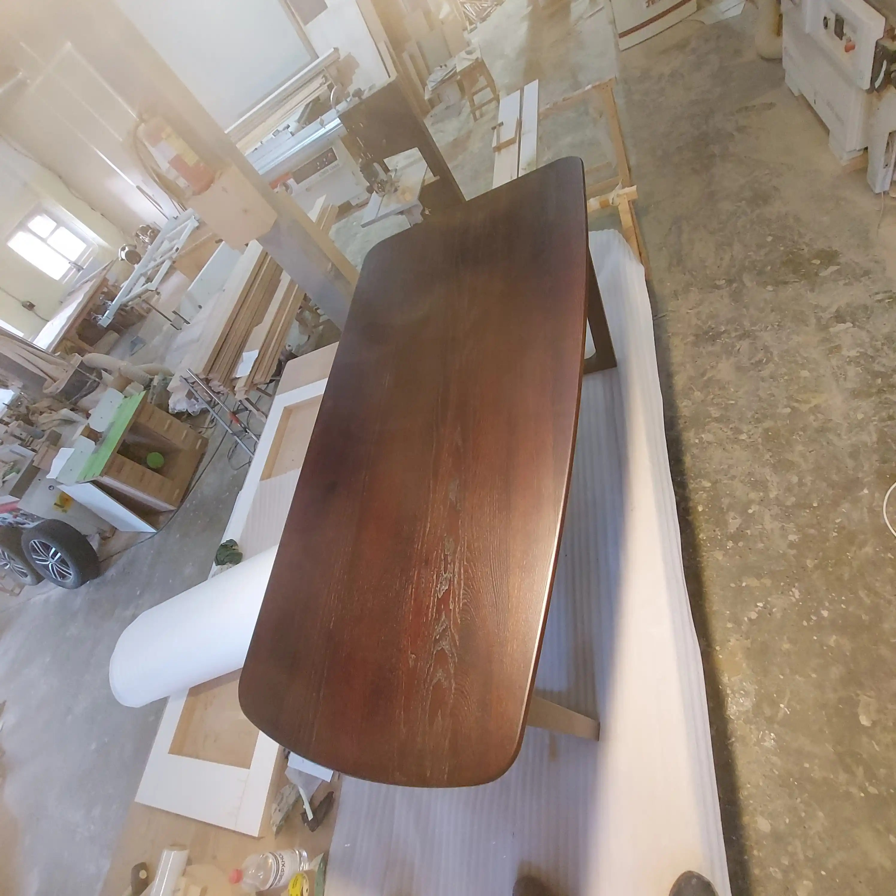 Прекрасная работа в сосновом бору