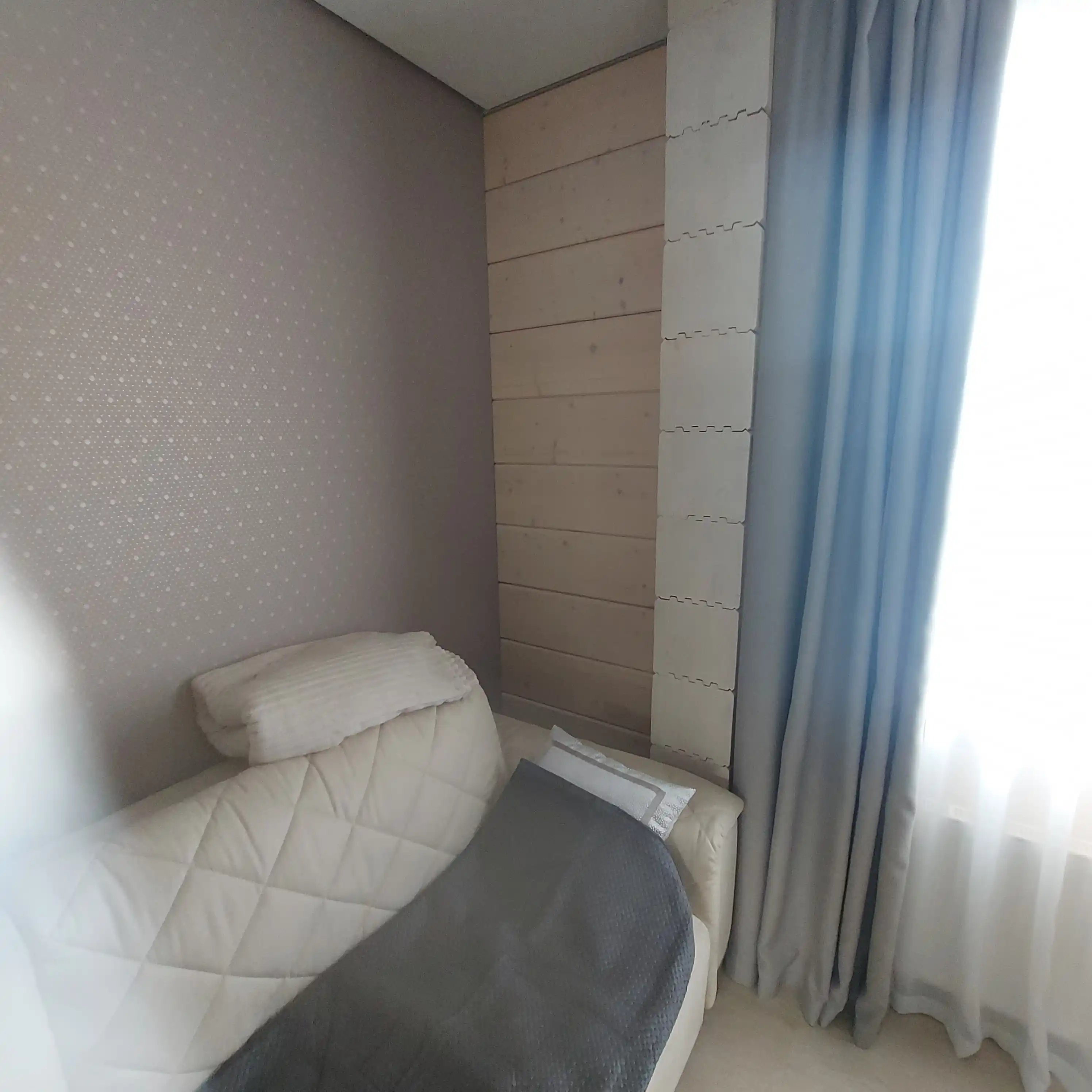 Прекрасная работа в сосновом бору