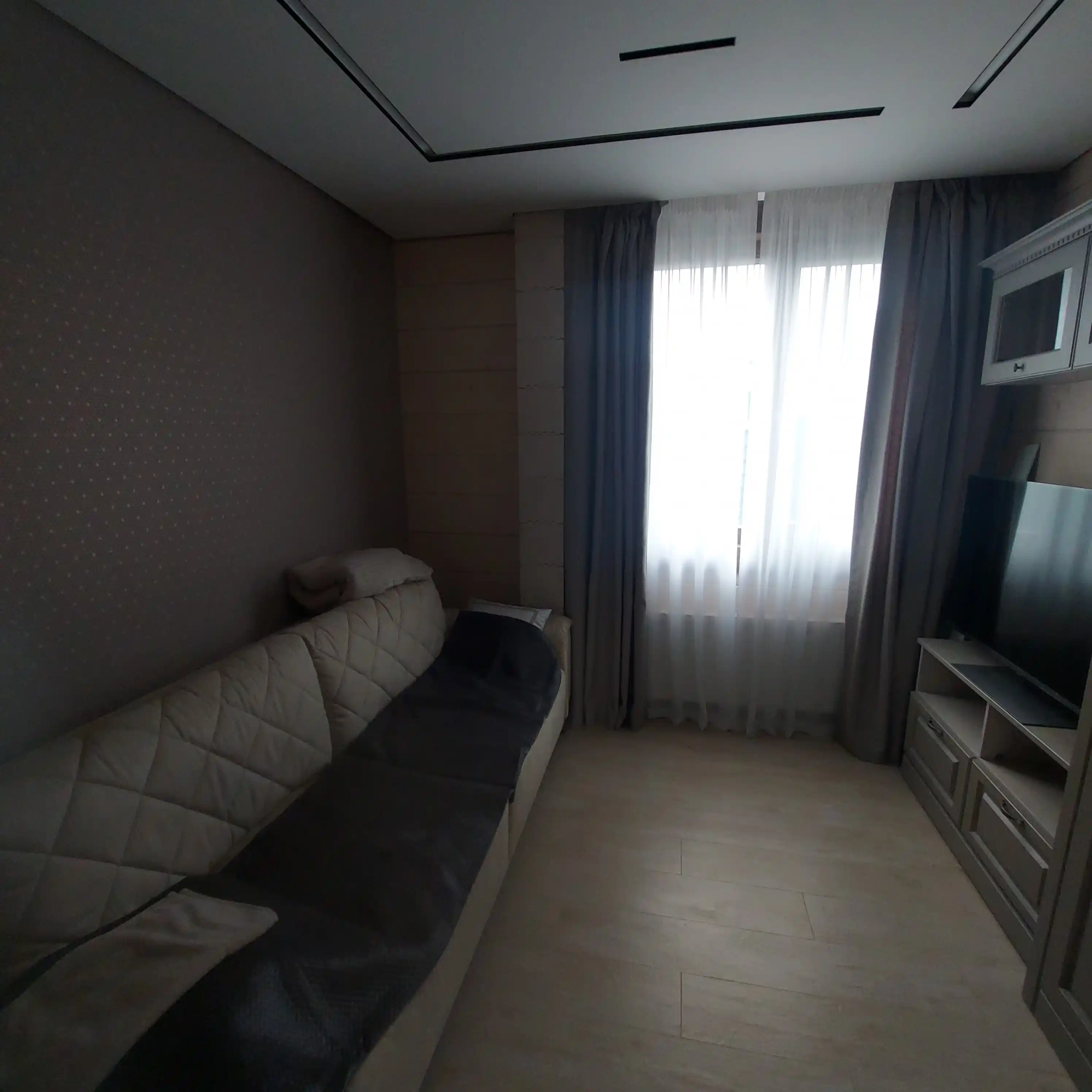 Прекрасная работа в сосновом бору