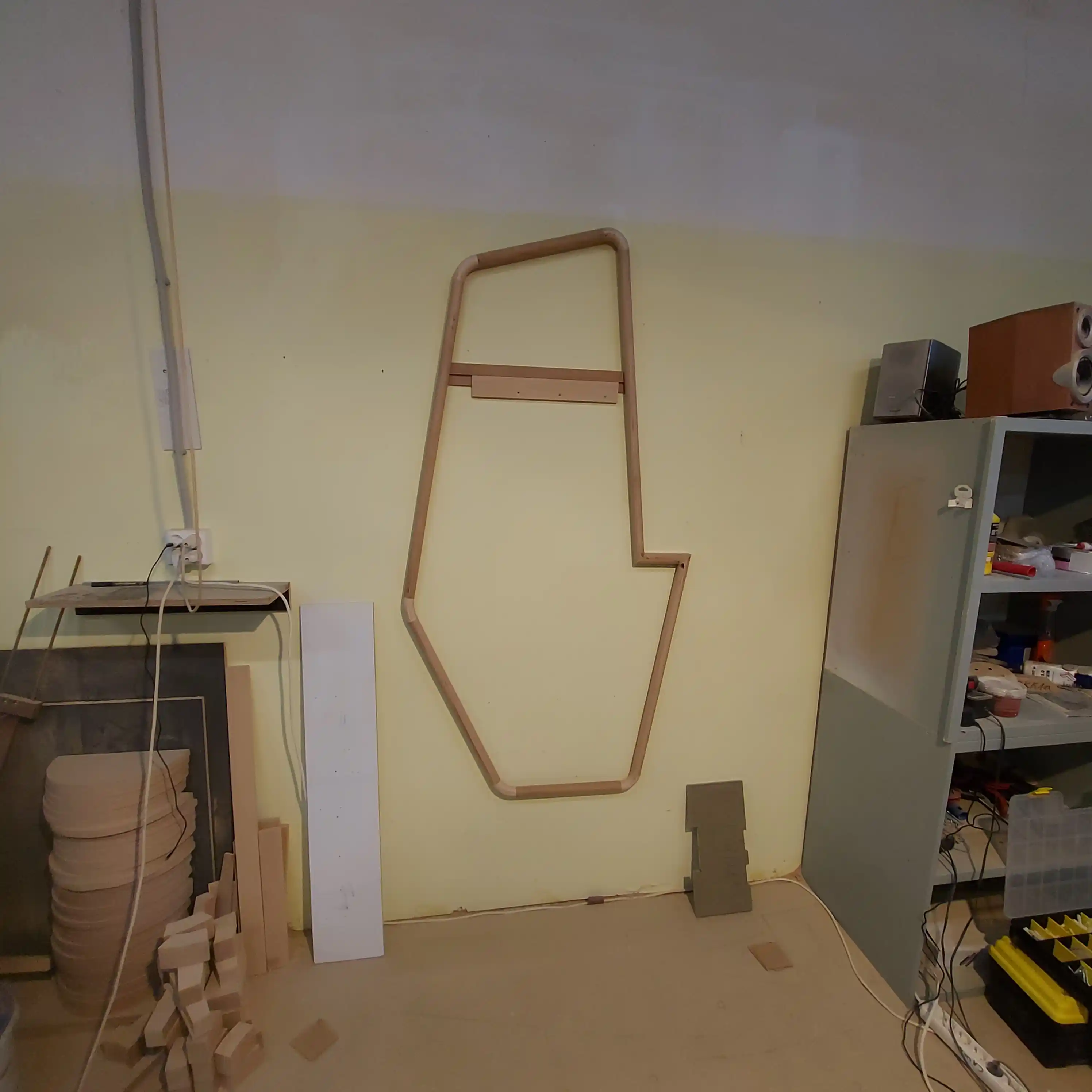 Прекрасная работа в сосновом бору