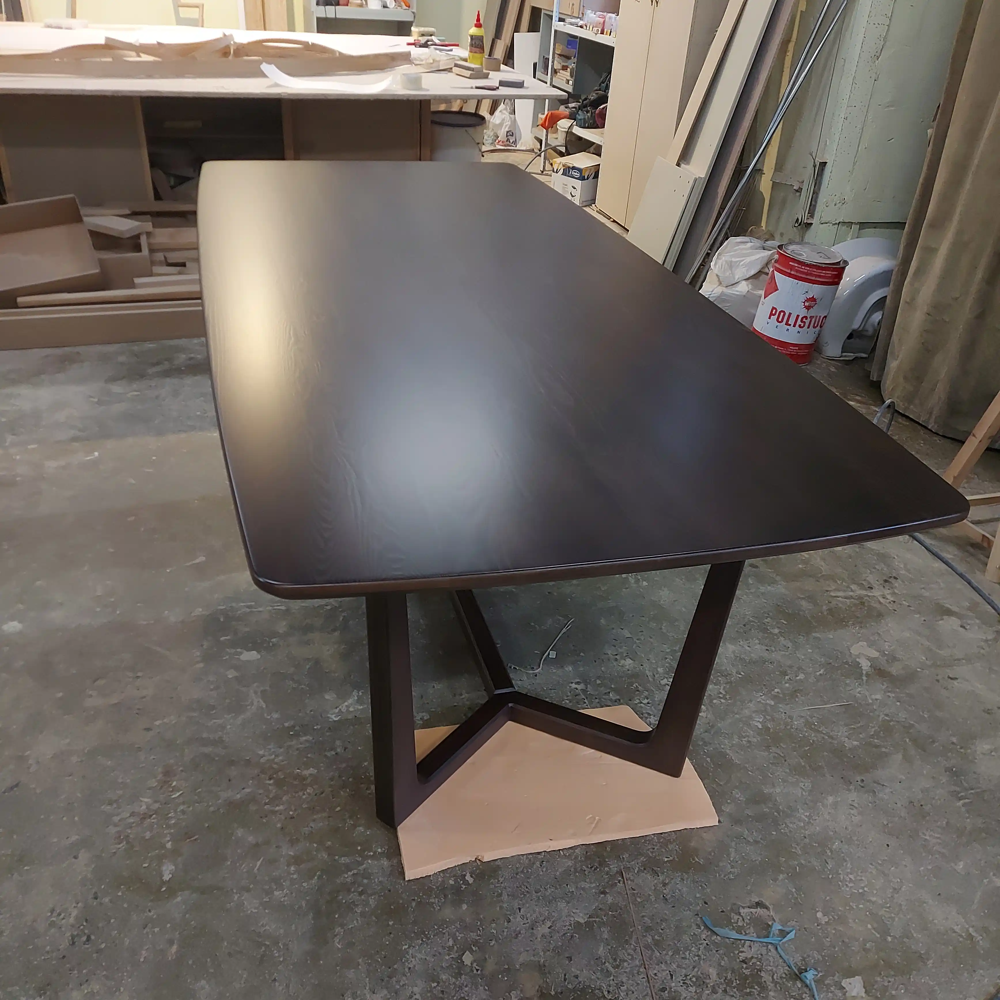 Прекрасная работа в сосновом бору