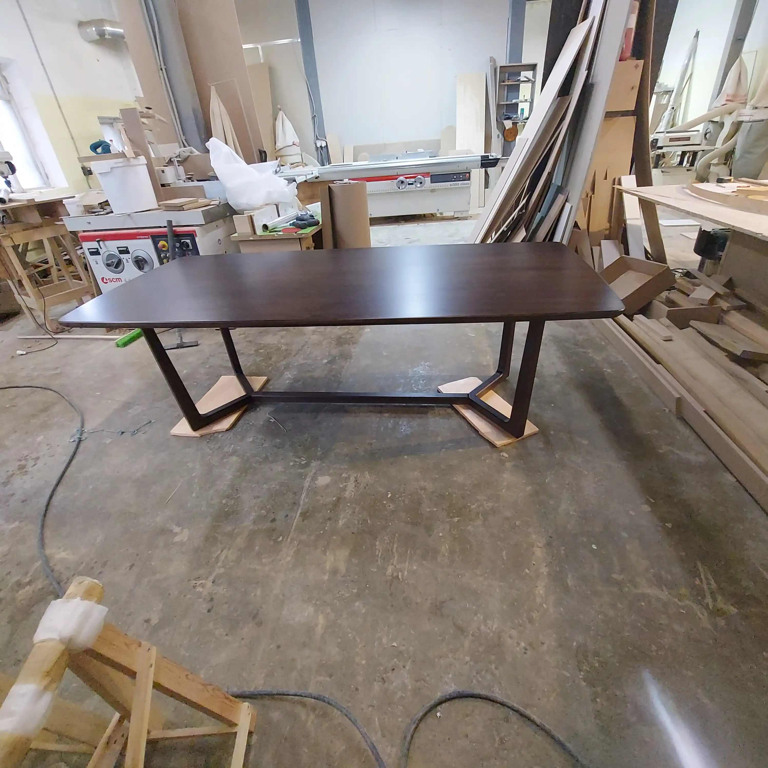 Прекрасная работа в сосновом бору