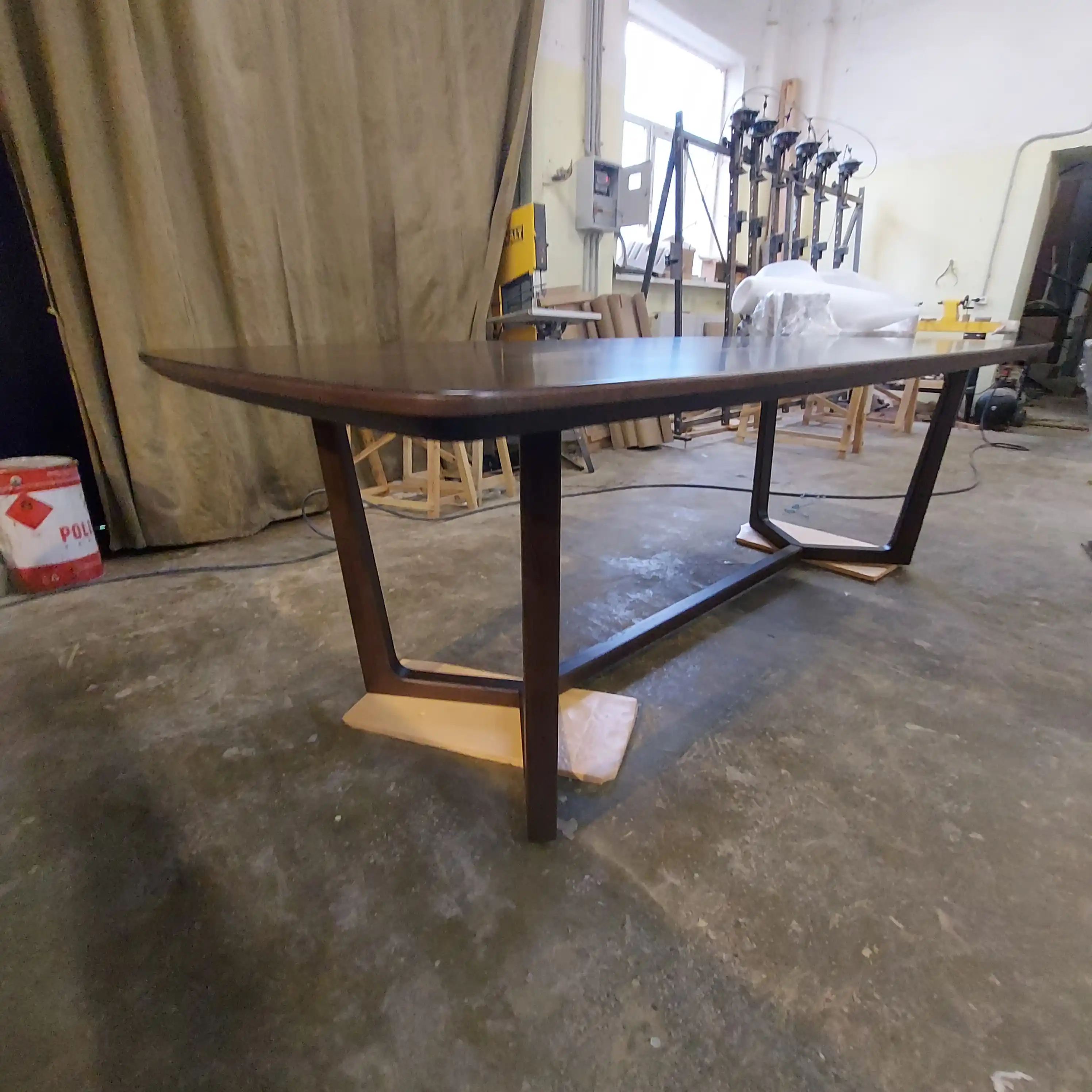 Прекрасная работа в сосновом бору