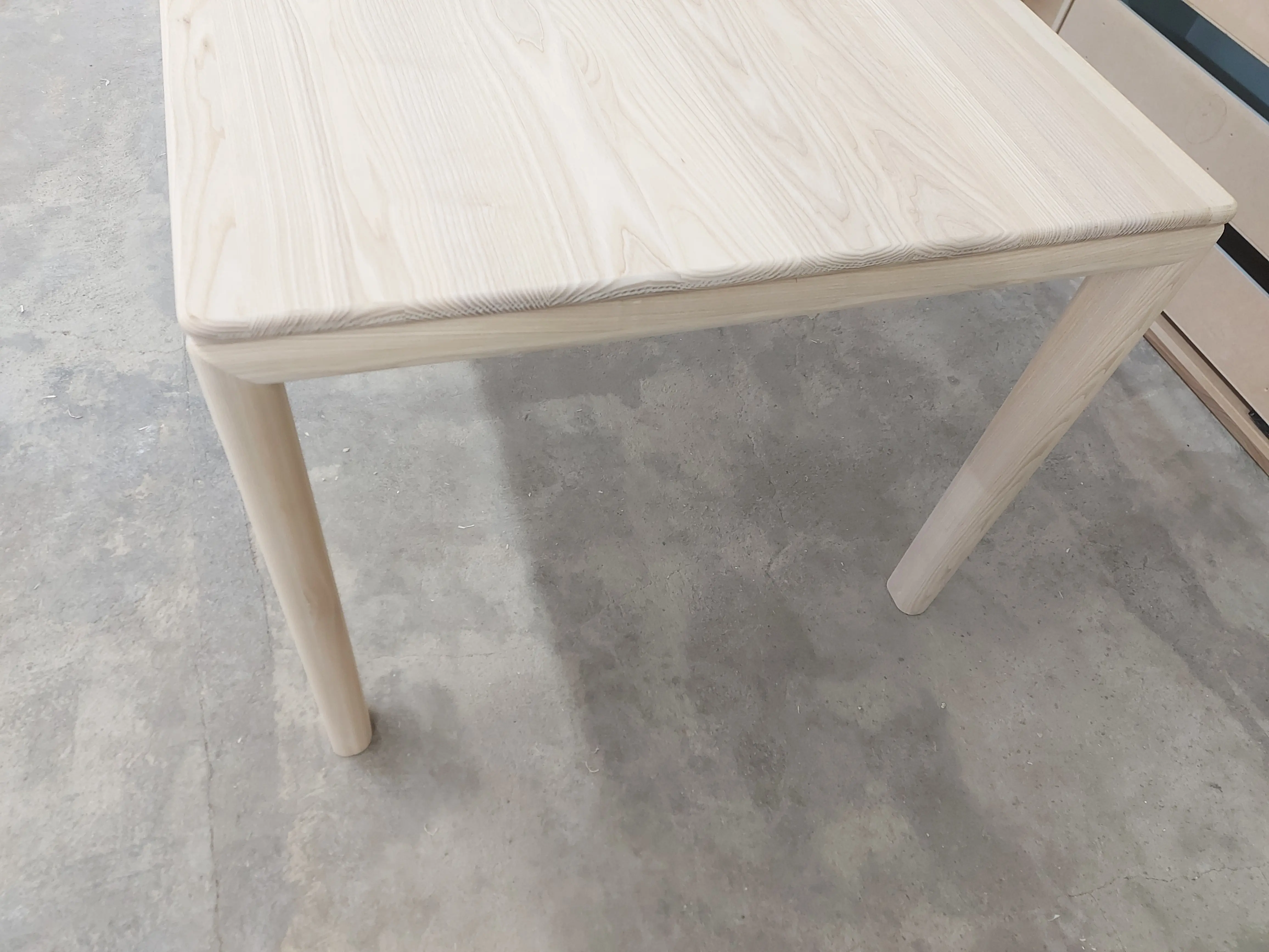 Столы для любого интерьерного решения