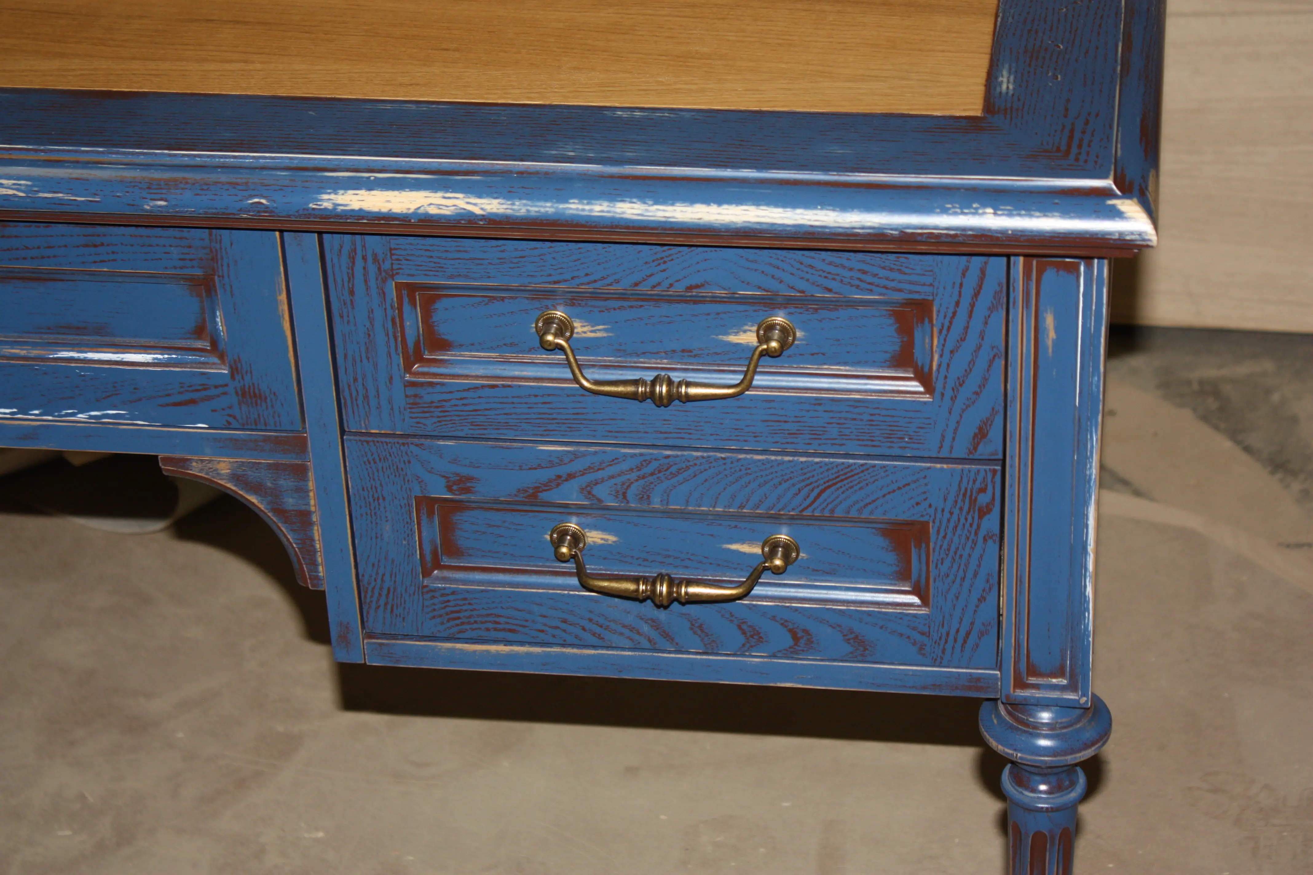 Столы для любого интерьерного решения