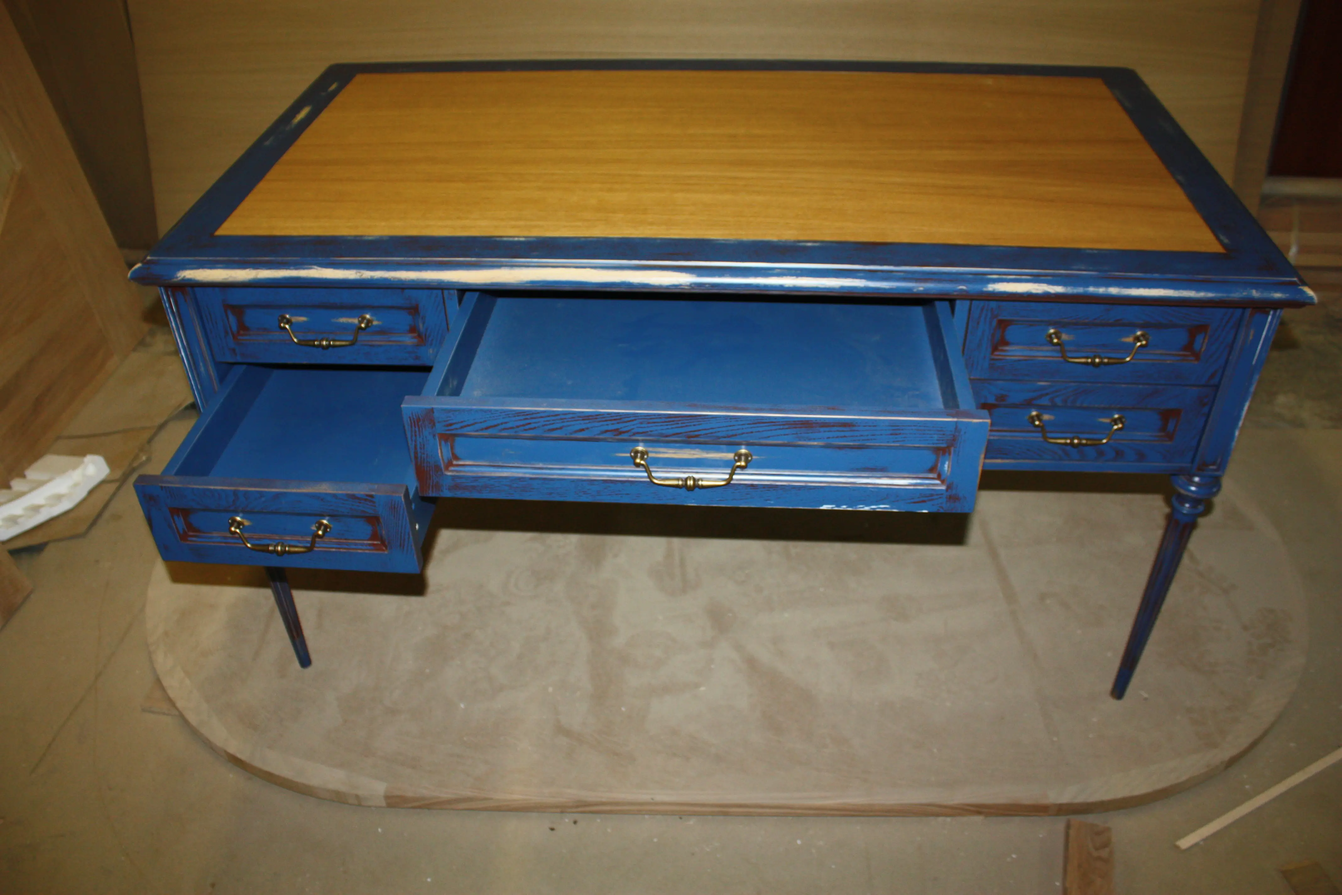 Столы для любого интерьерного решения