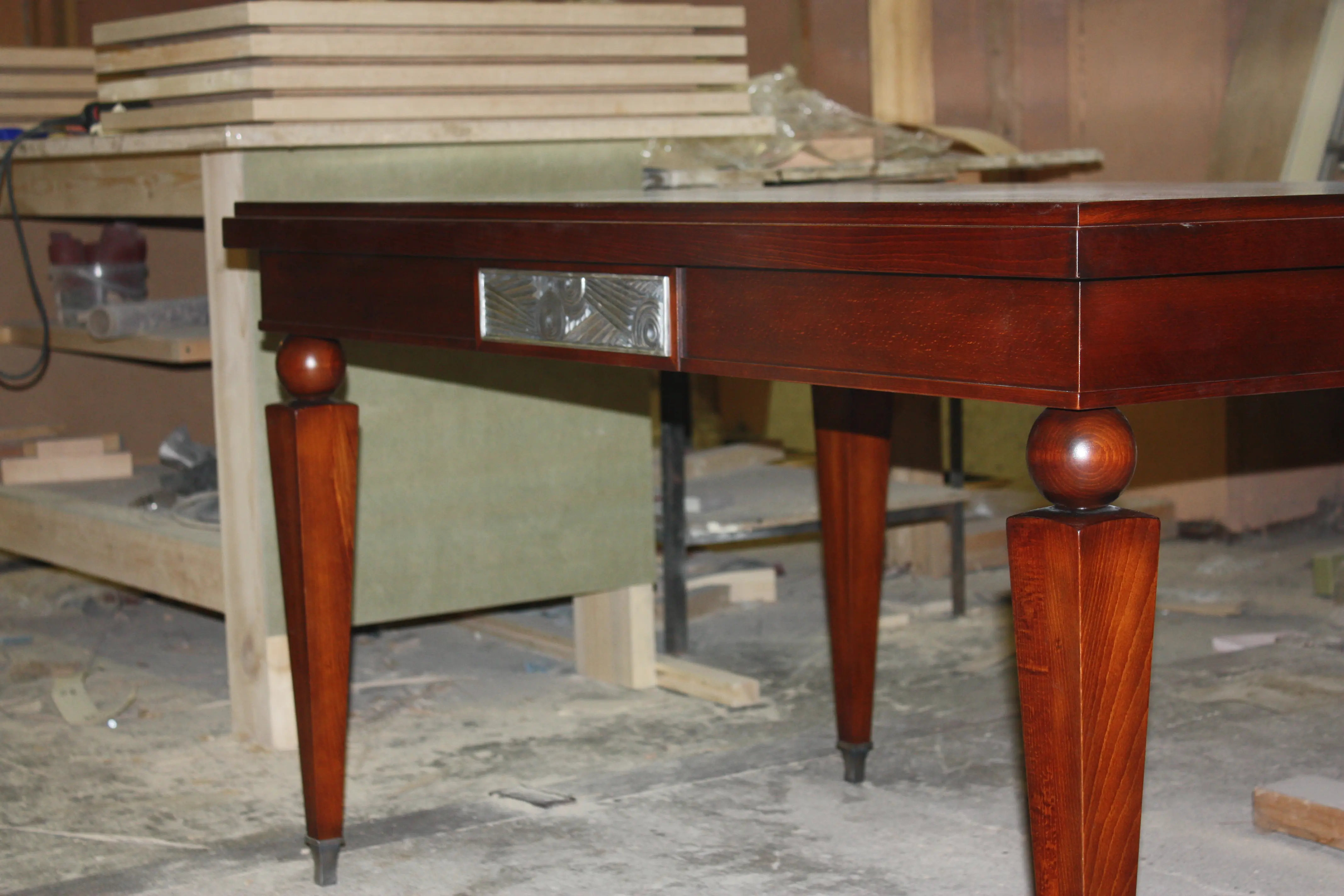 Столы для любого интерьерного решения