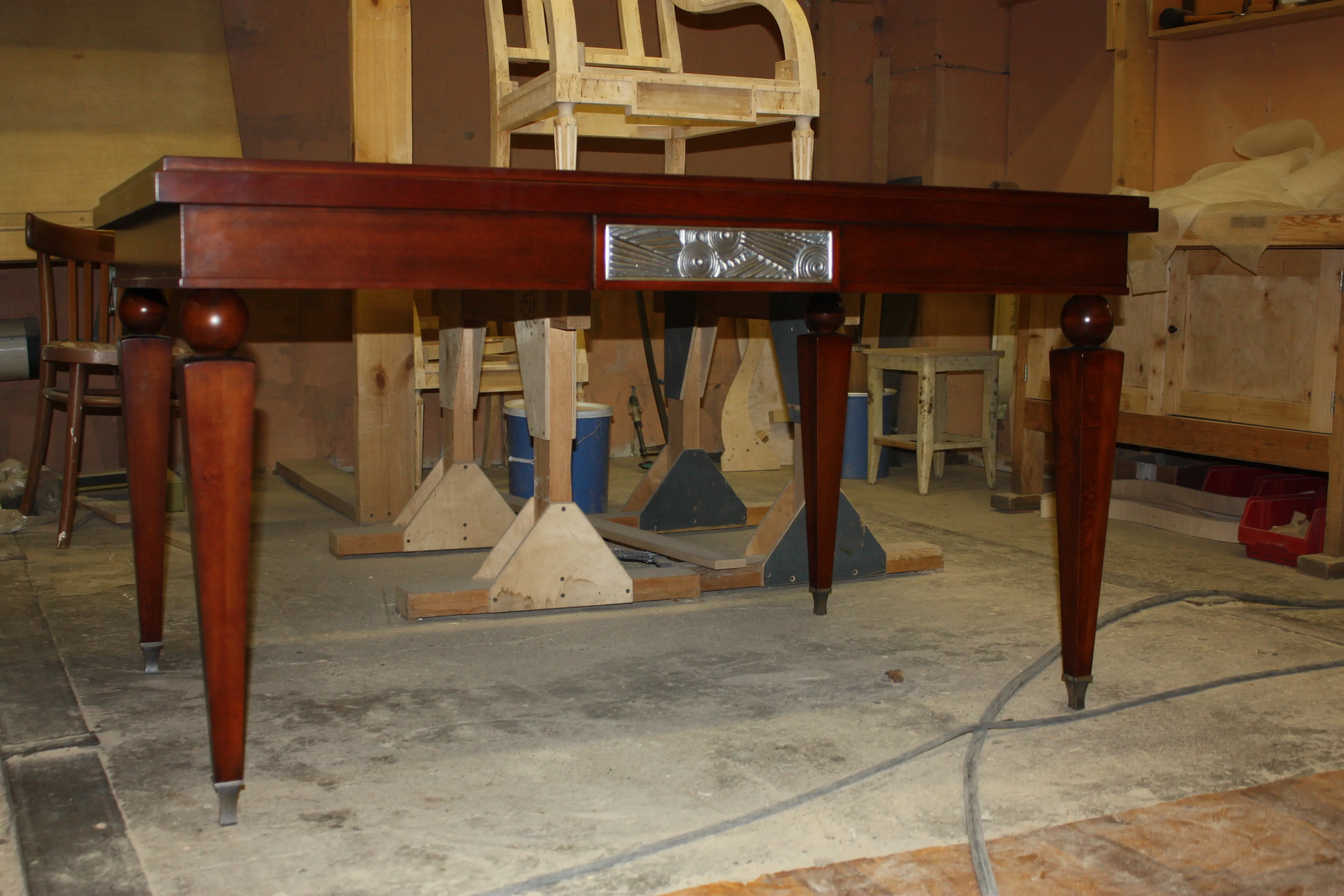 Столы для любого интерьерного решения