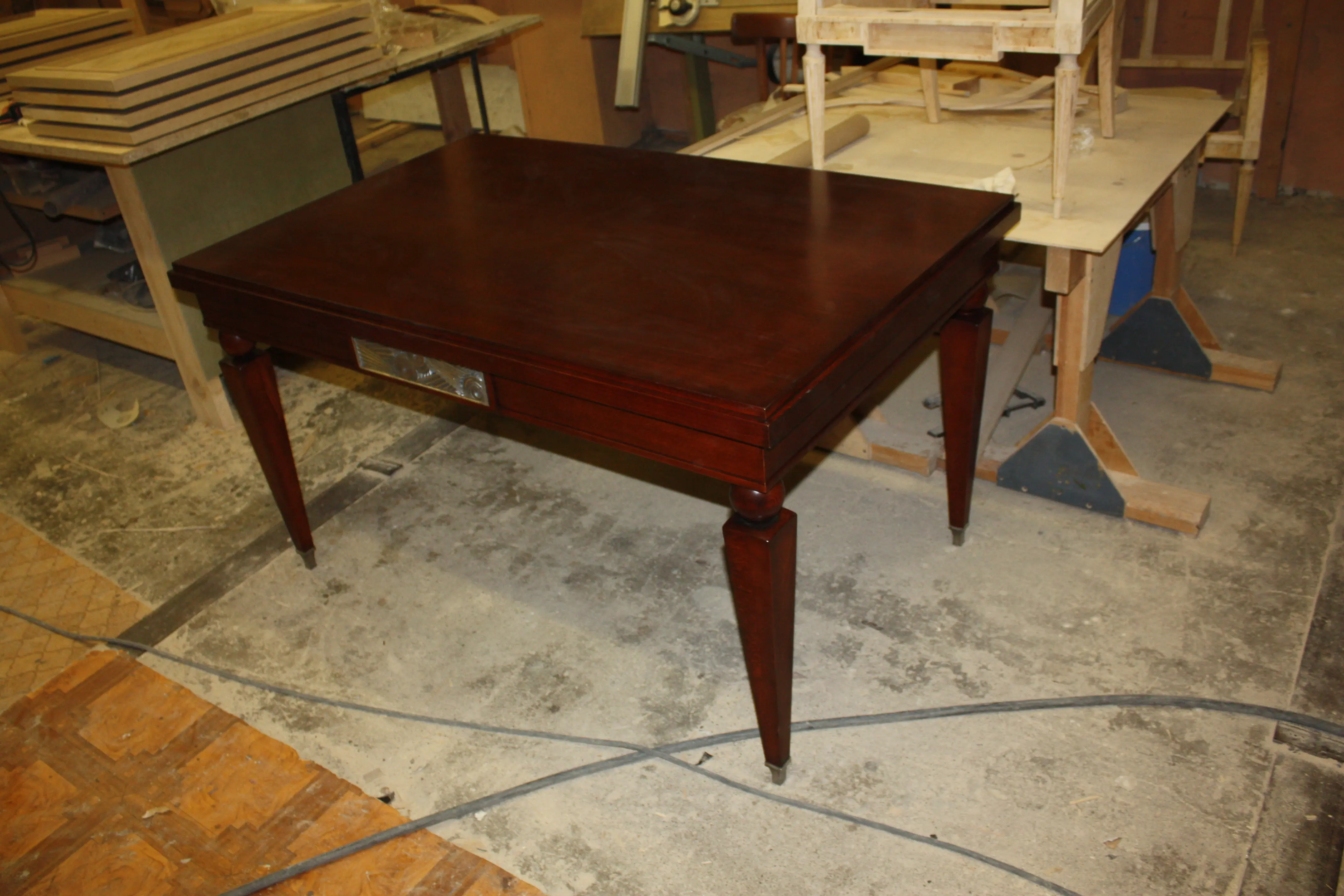 Столы для любого интерьерного решения