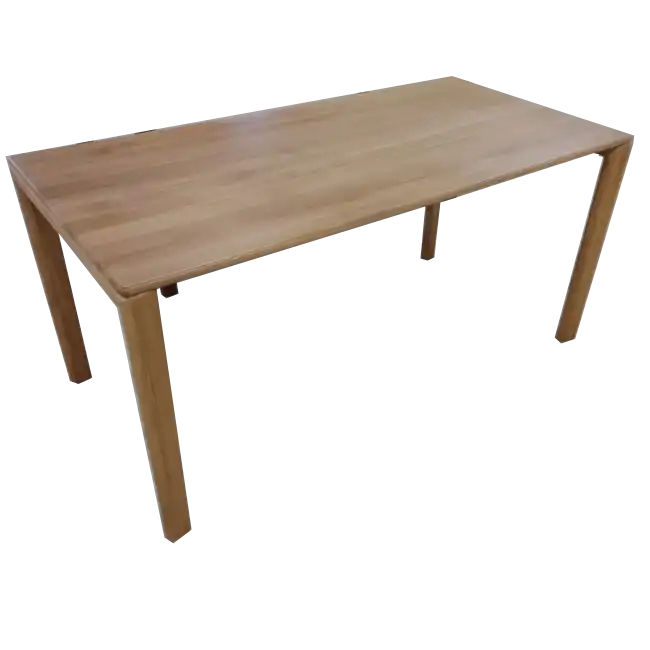 Солнечный обеденный стол